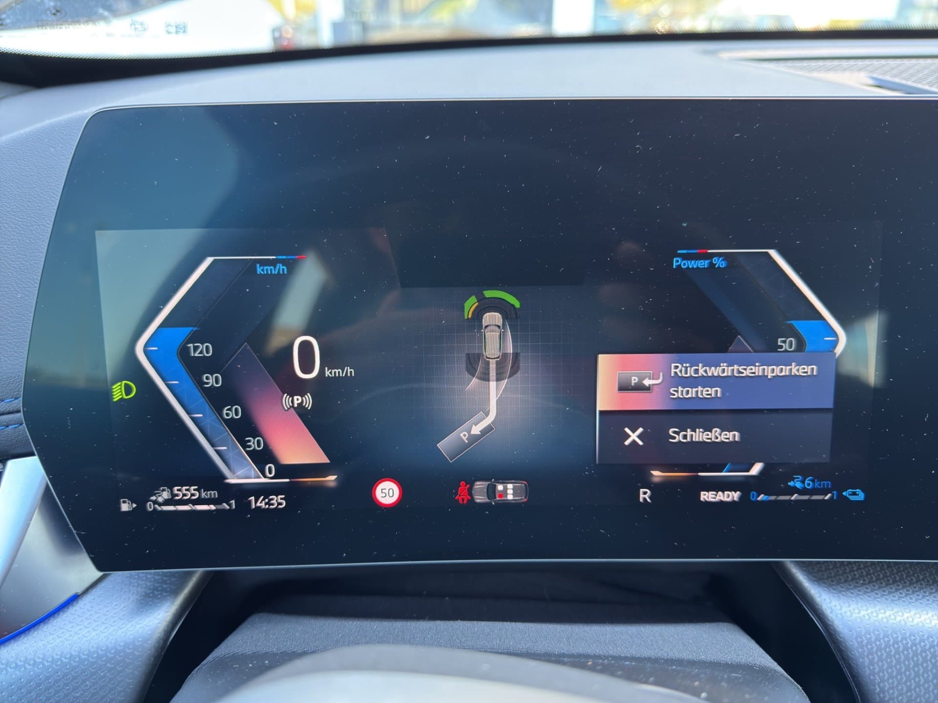 BMW X1 xDrive25e - Thumbnail 22