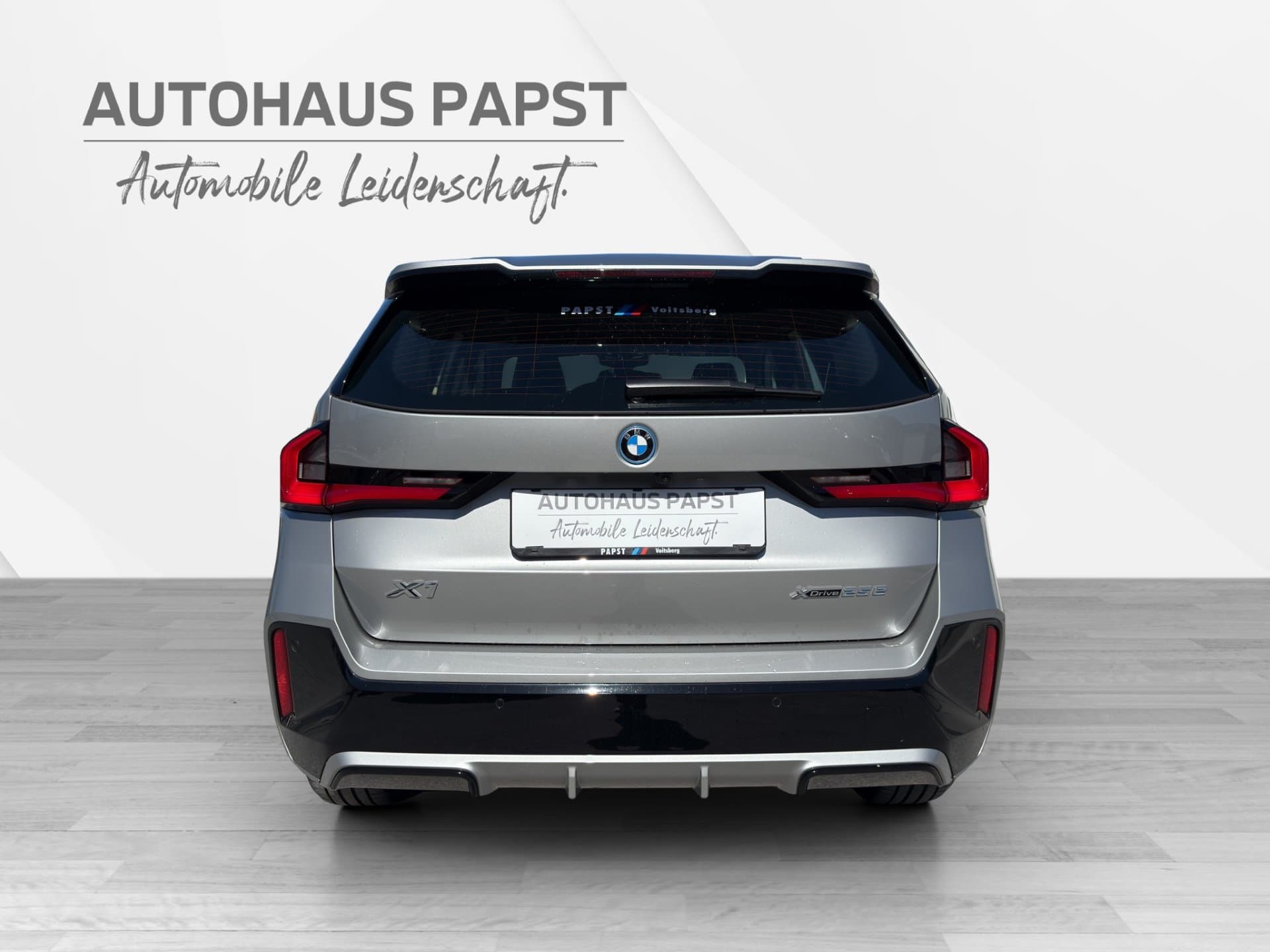 BMW X1 xDrive25e - Thumbnail 4