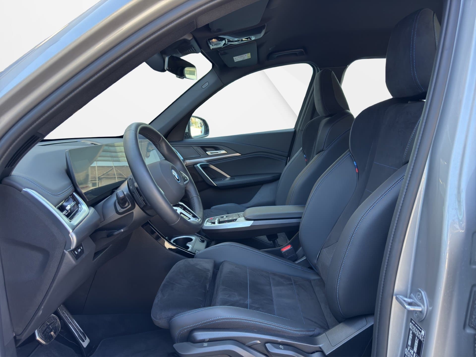 BMW X1 xDrive25e - Thumbnail 9