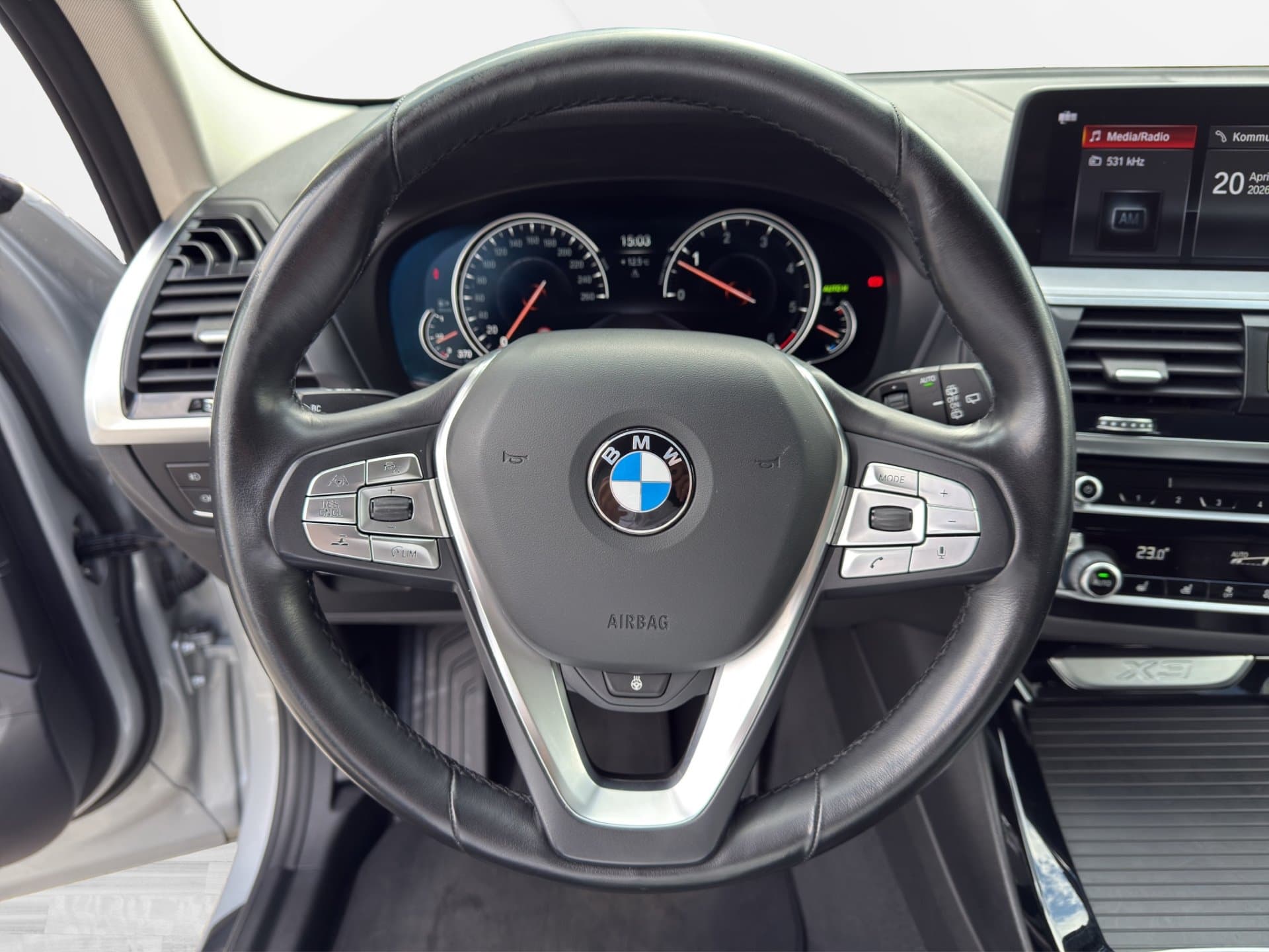 BMW X3 xDrive30d - Thumbnail 16