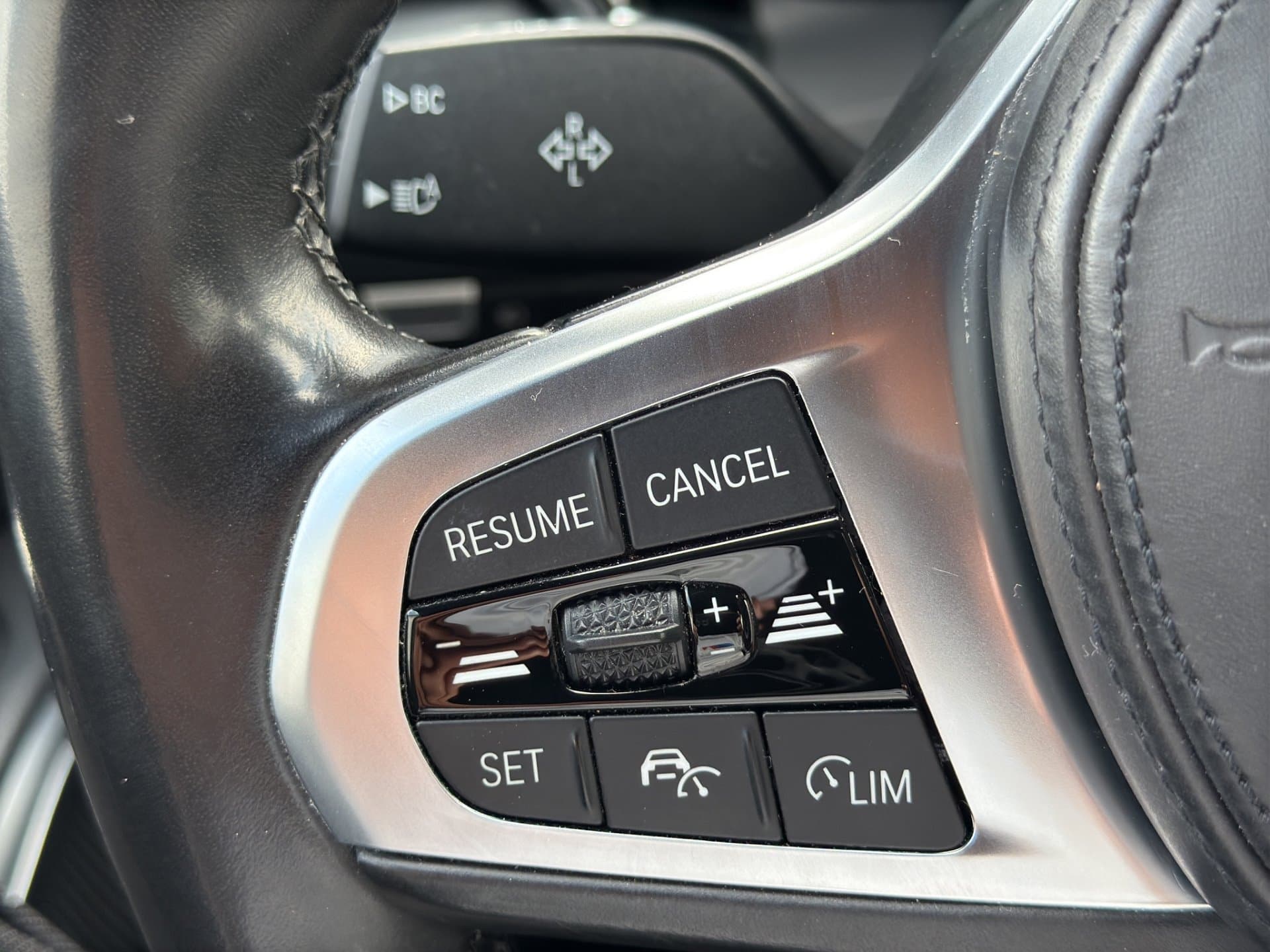 BMW 320d - Thumbnail 18