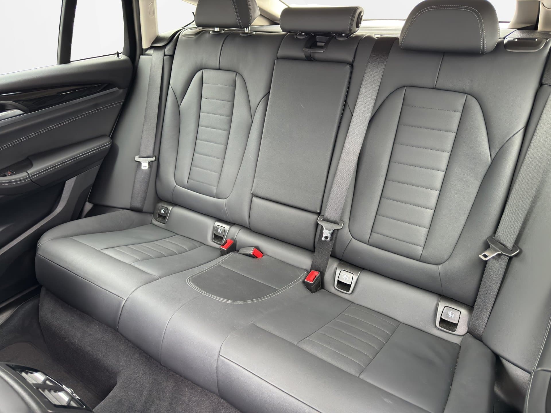 BMW X4 xDrive 20d - Thumbnail 11