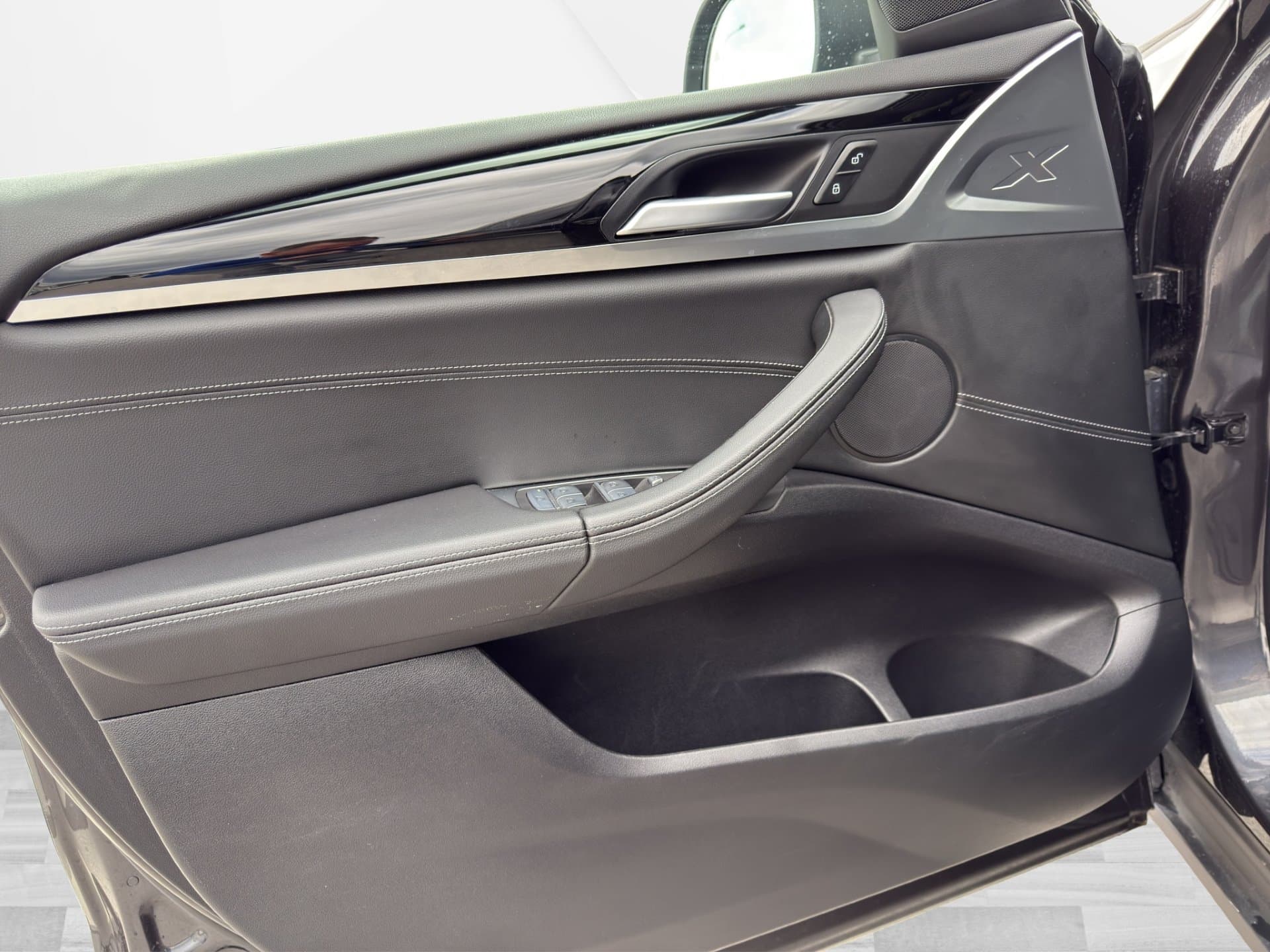 BMW X4 xDrive 20d - Thumbnail 15