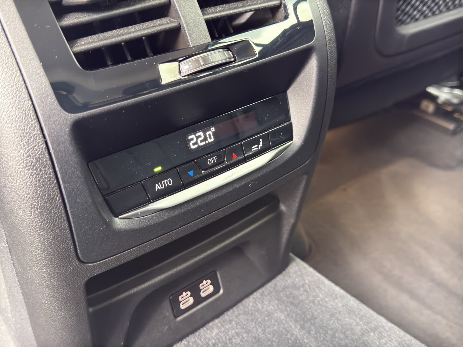 BMW X4 xDrive 20d - Thumbnail 23