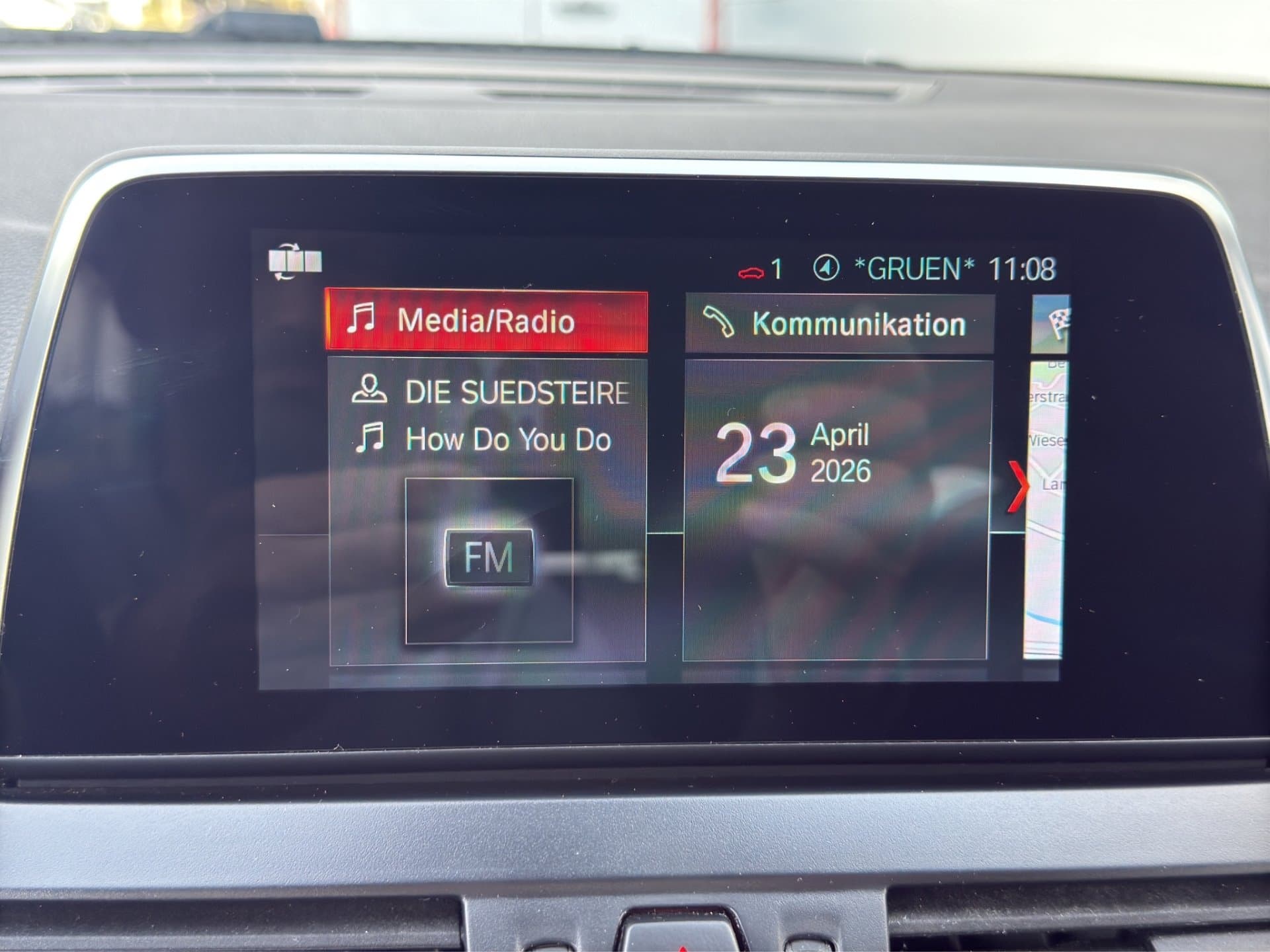 BMW 225xe - Thumbnail 23