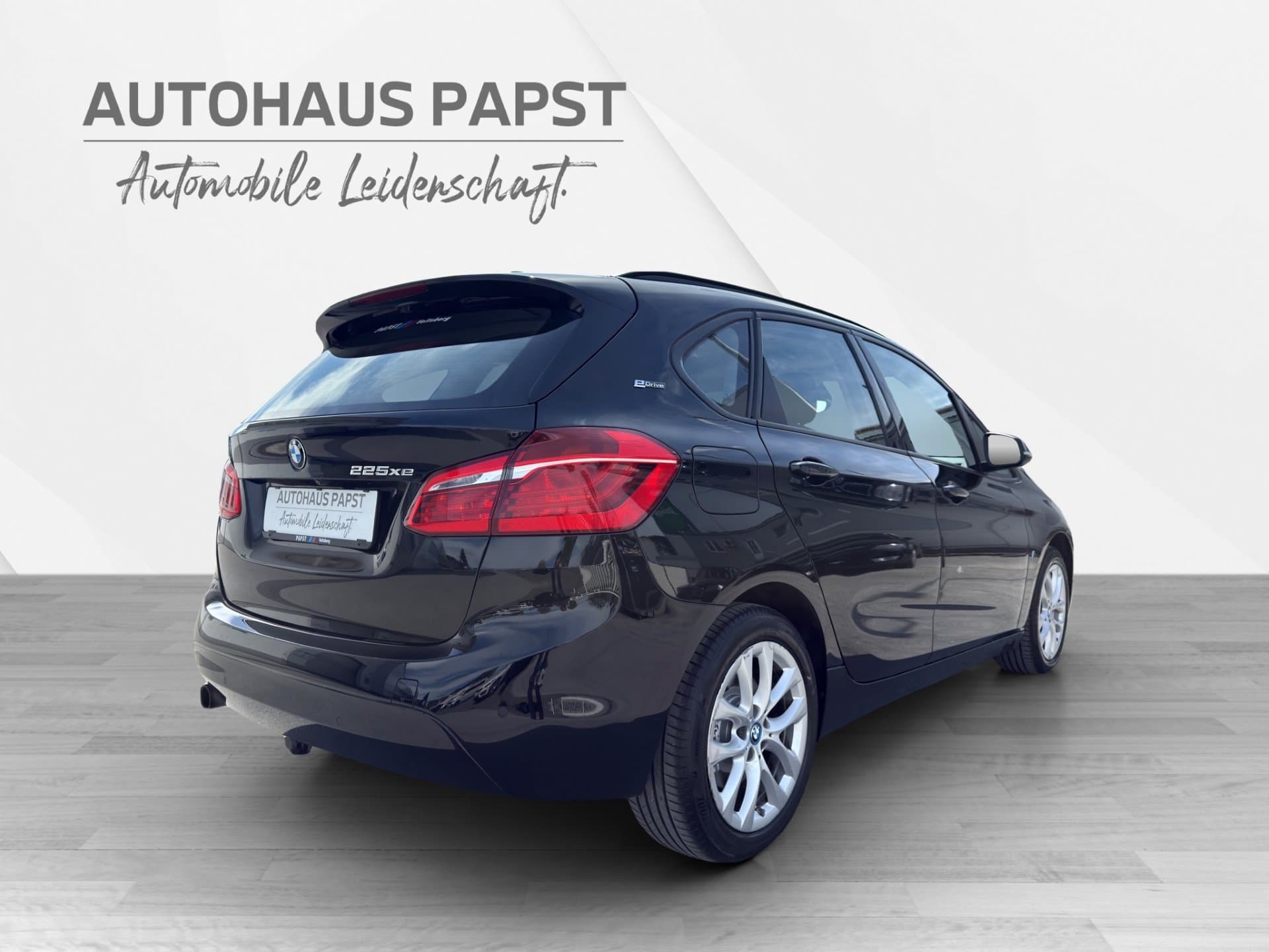 BMW 225xe - Thumbnail 5