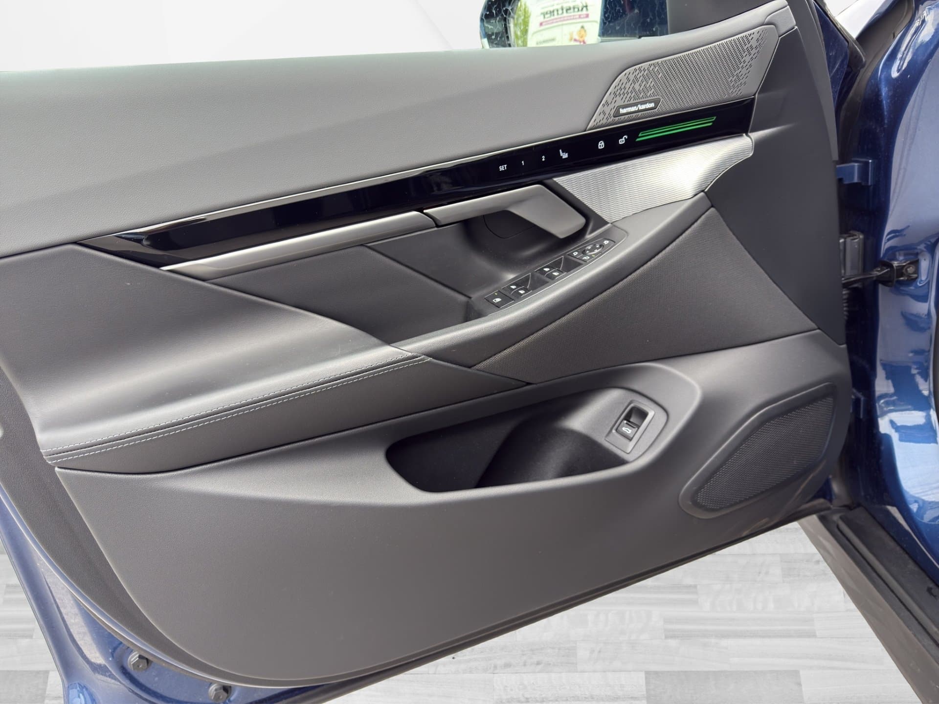 BMW 530e xDrive - Thumbnail 20