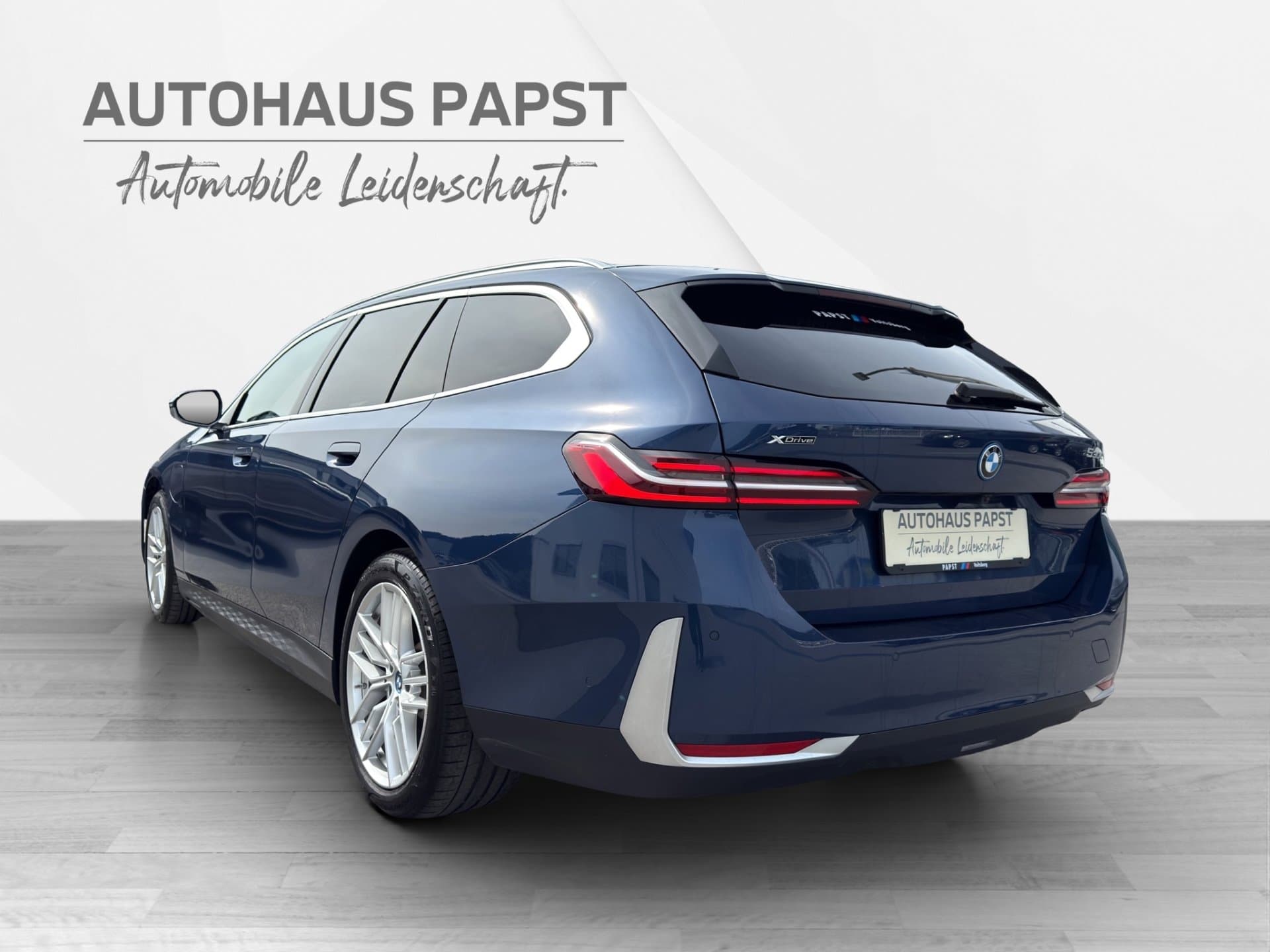 BMW 530e xDrive - Thumbnail 3