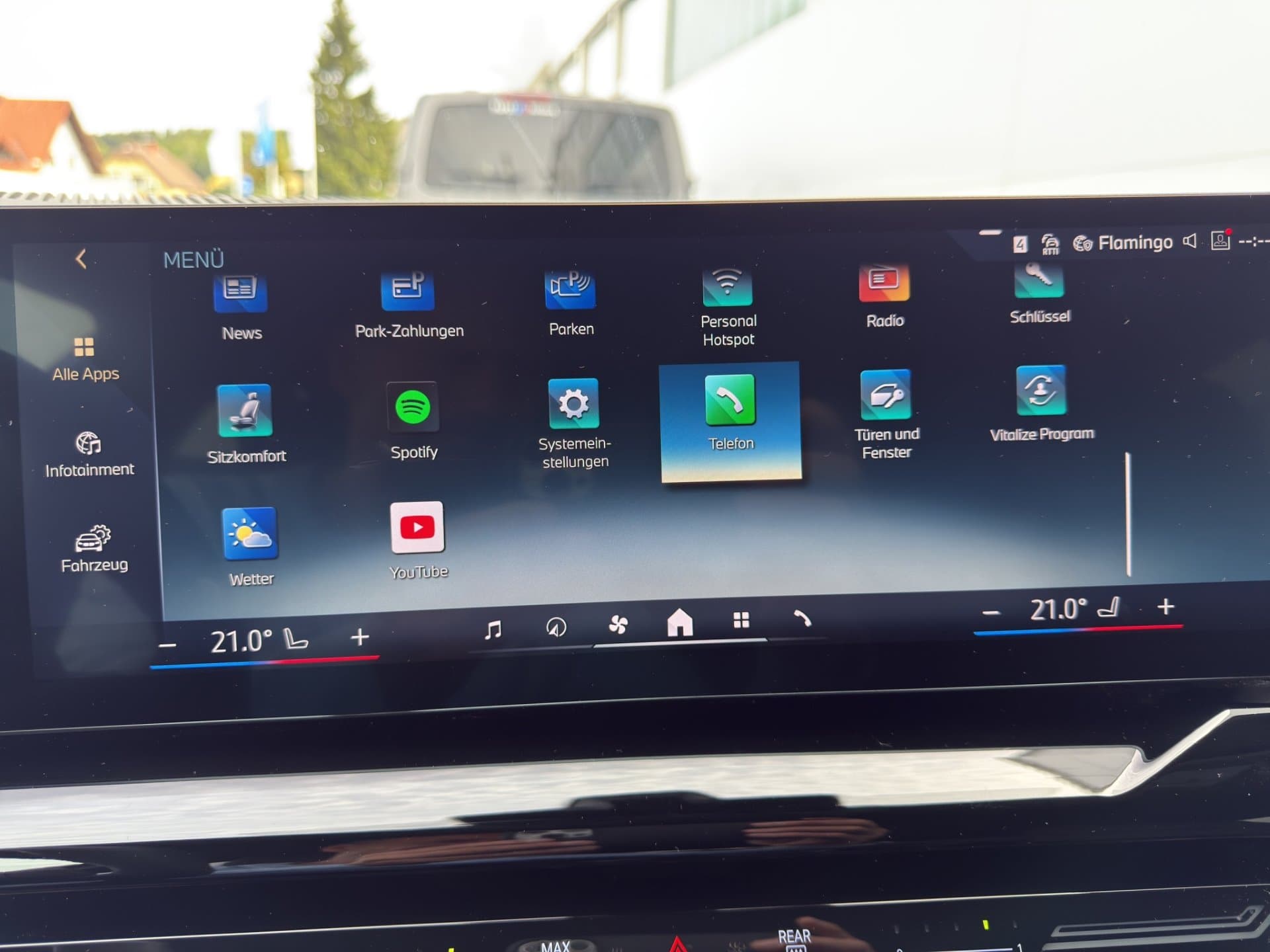 BMW 530e xDrive - Thumbnail 33