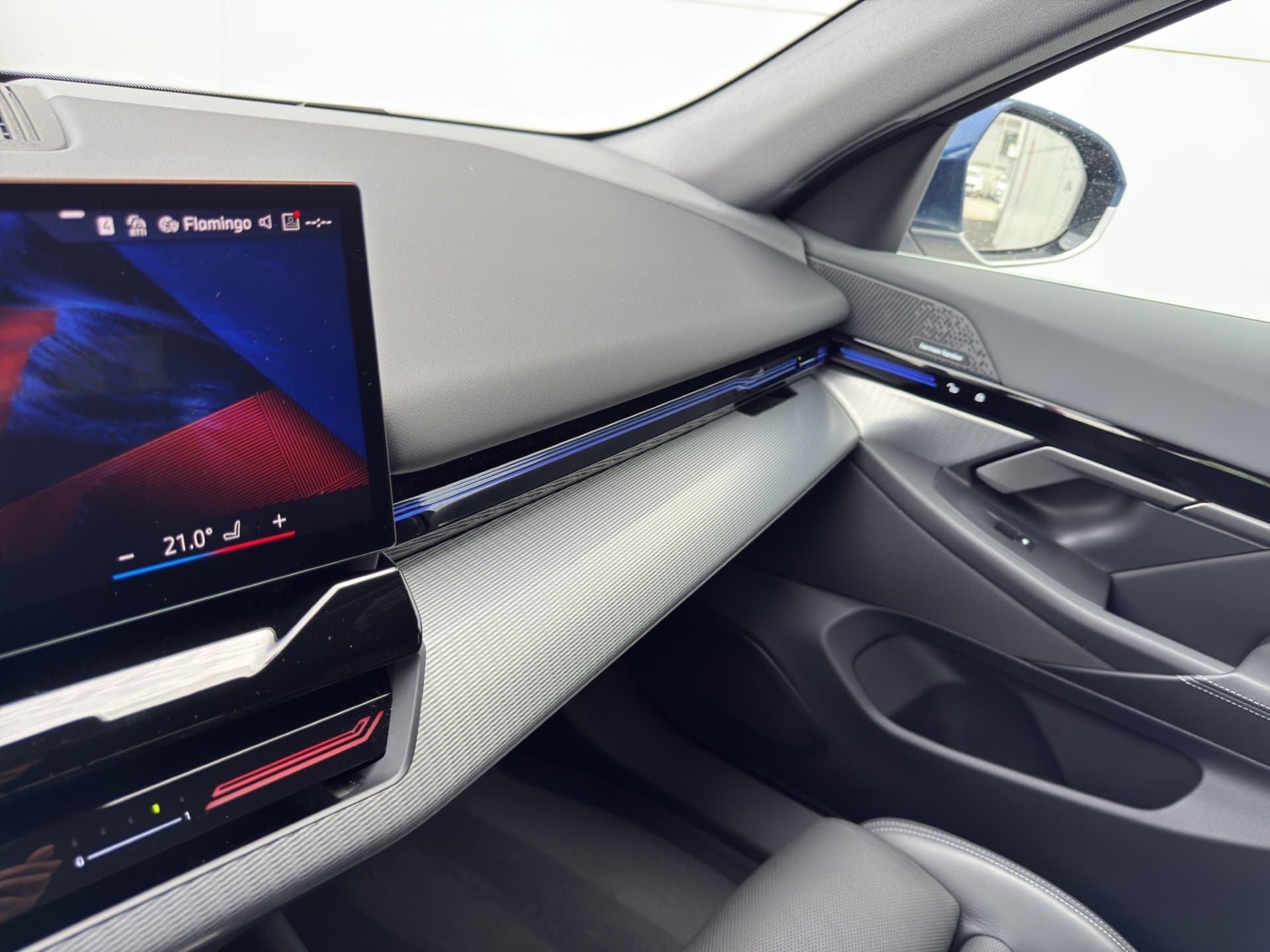 BMW 530e xDrive - Thumbnail 37