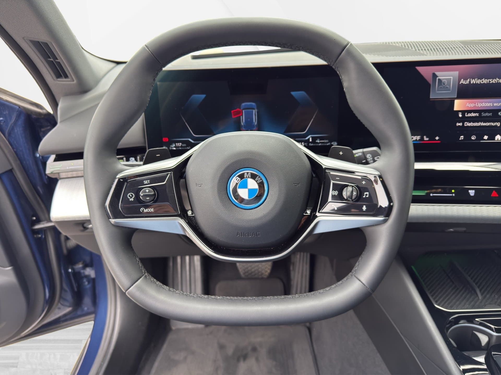 BMW 530e xDrive - Thumbnail 10