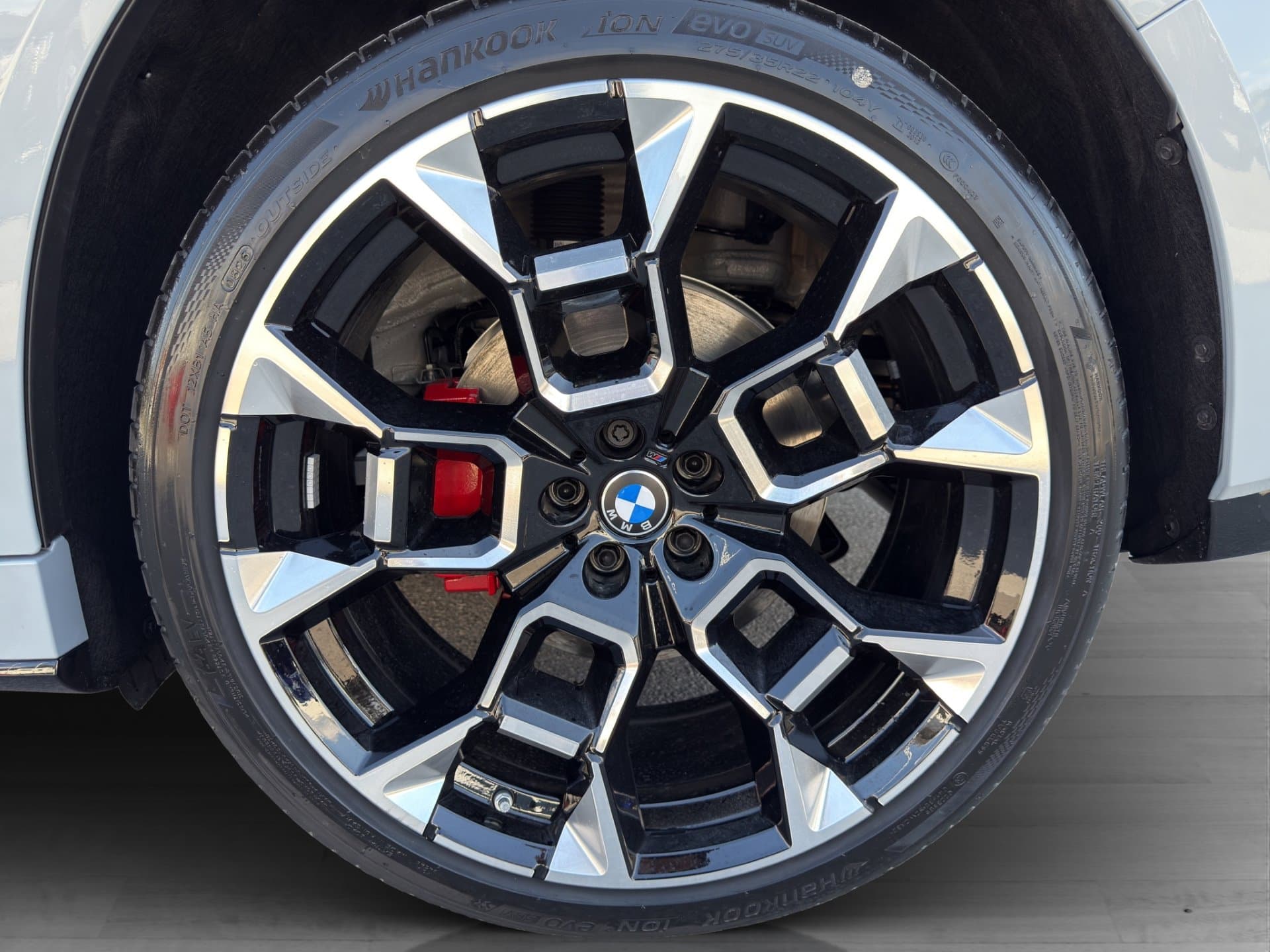 BMW iX3 50 xDrive - Thumbnail 19