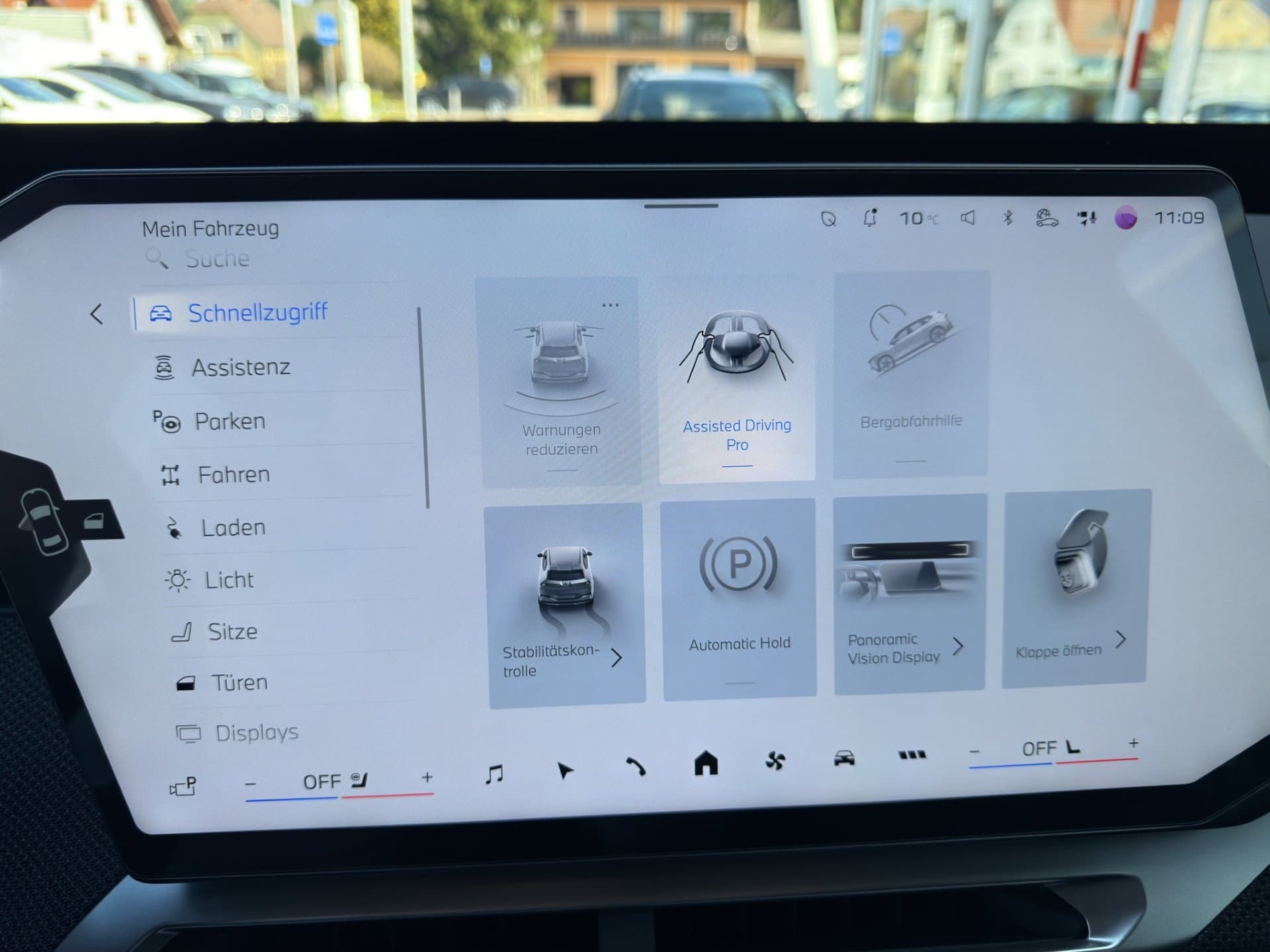 BMW iX3 50 xDrive - Thumbnail 24