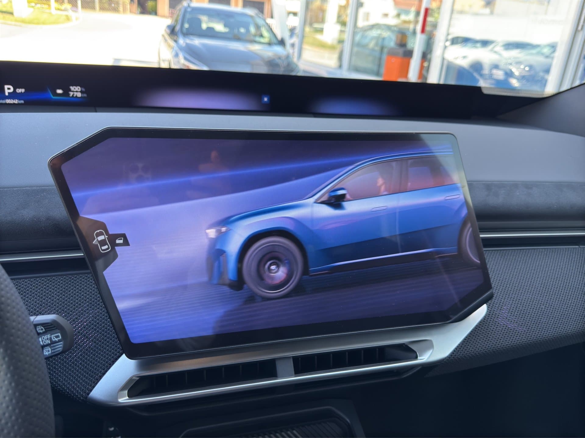 BMW iX3 50 xDrive - Thumbnail 39