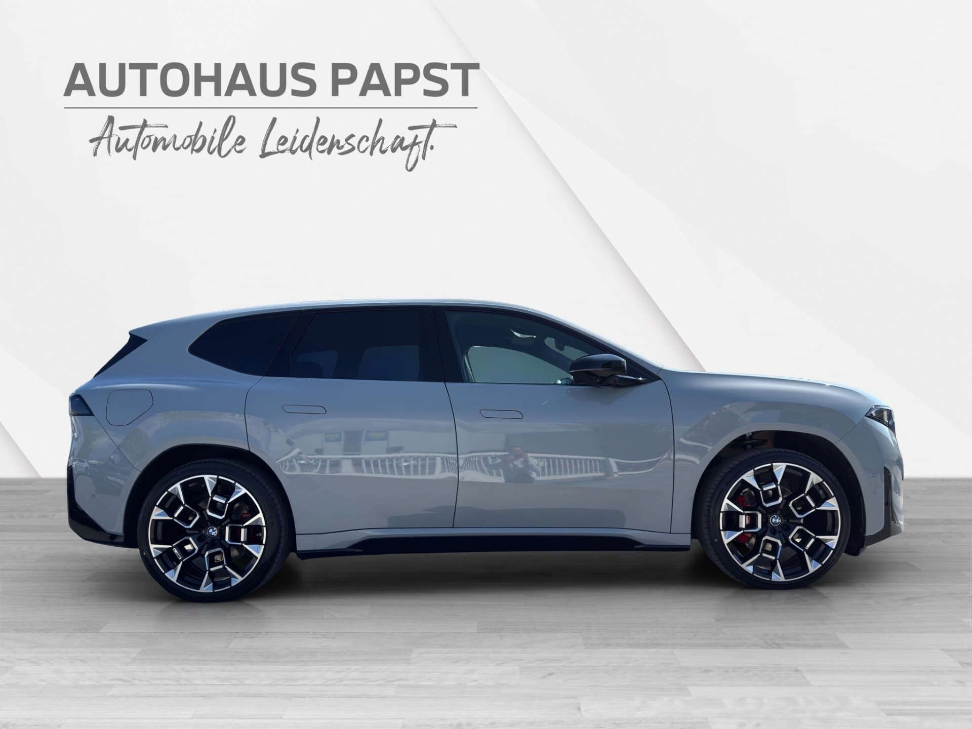 BMW iX3 50 xDrive - Thumbnail 6