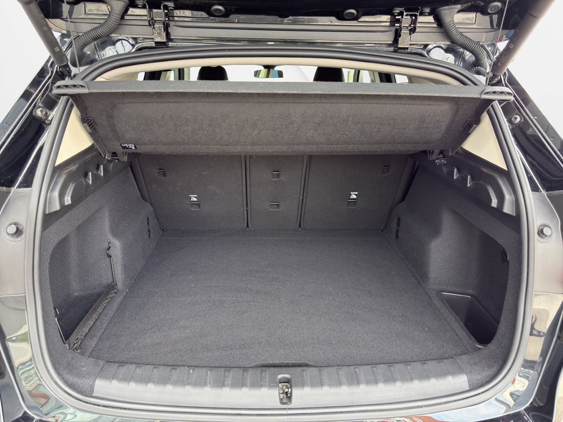 BMW X1 xDrive20d - Thumbnail 18