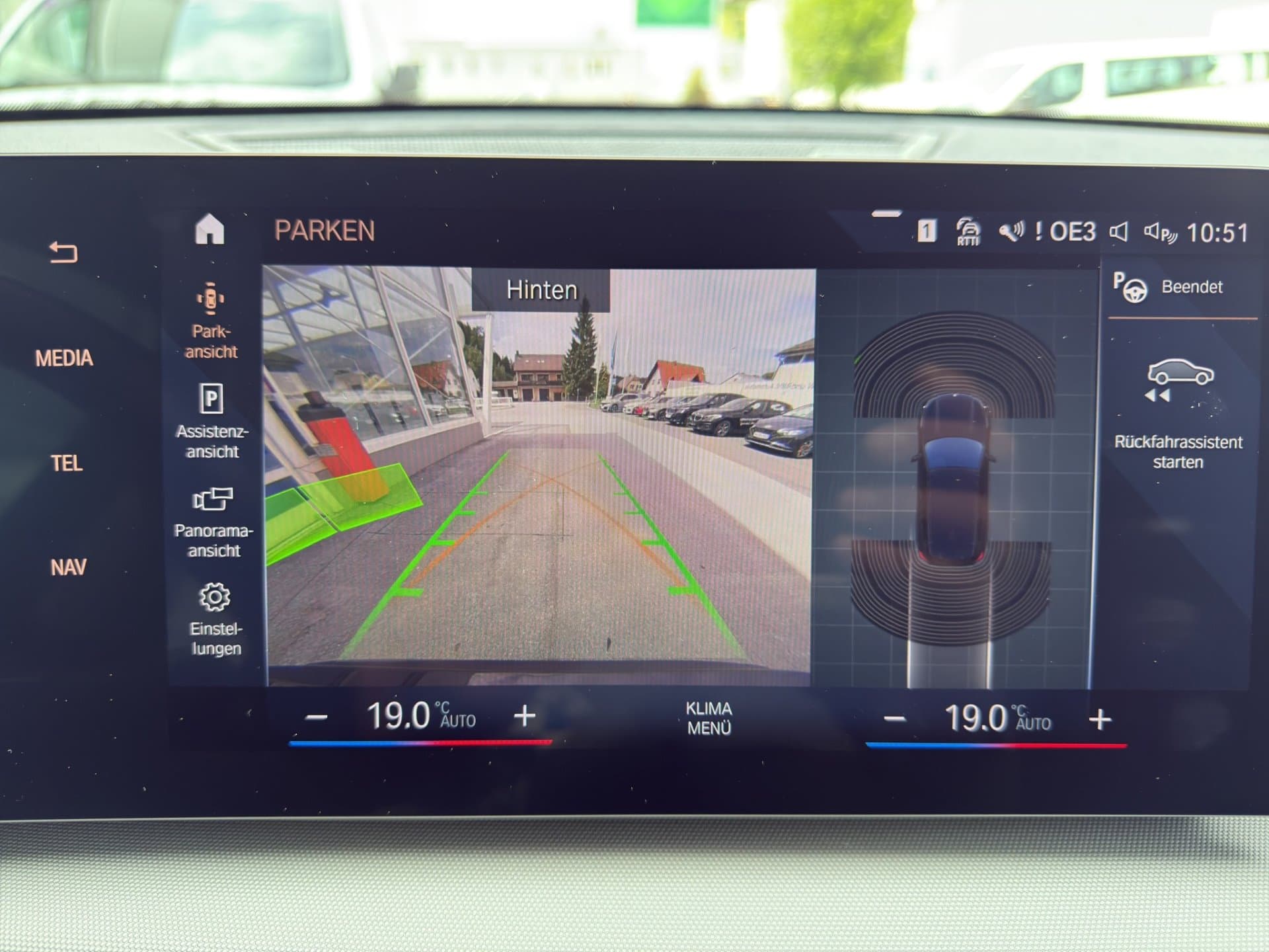 BMW X1 xDrive20d - Thumbnail 28
