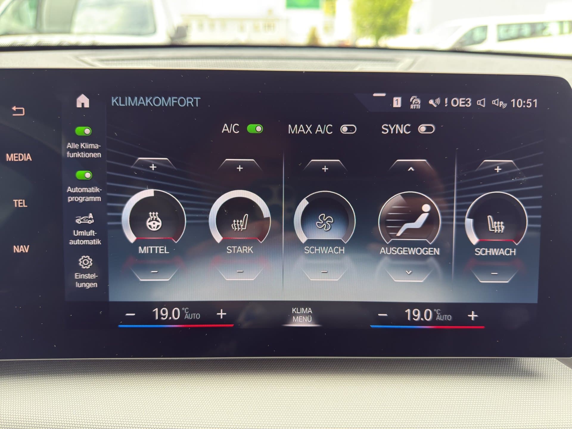 BMW X1 xDrive20d - Thumbnail 30