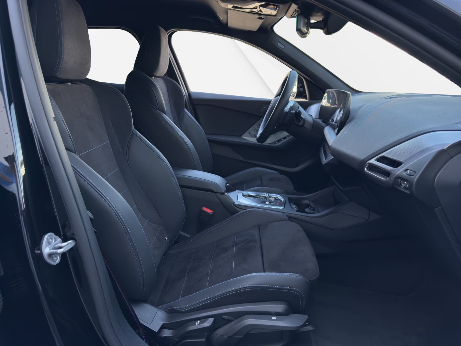 BMW 118d - Thumbnail 10
