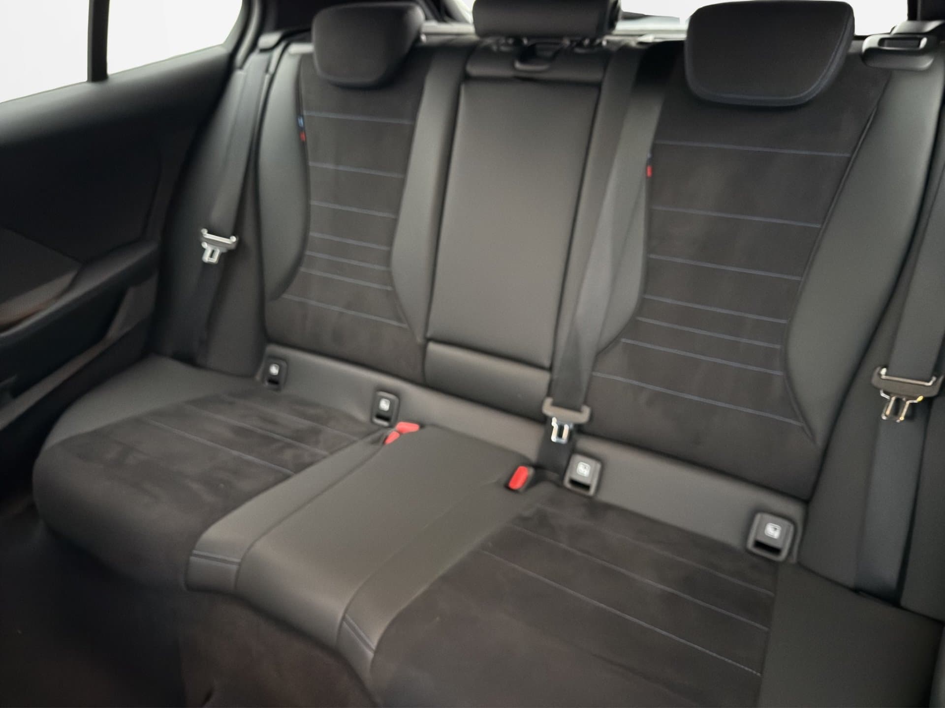 BMW 118d - Thumbnail 12