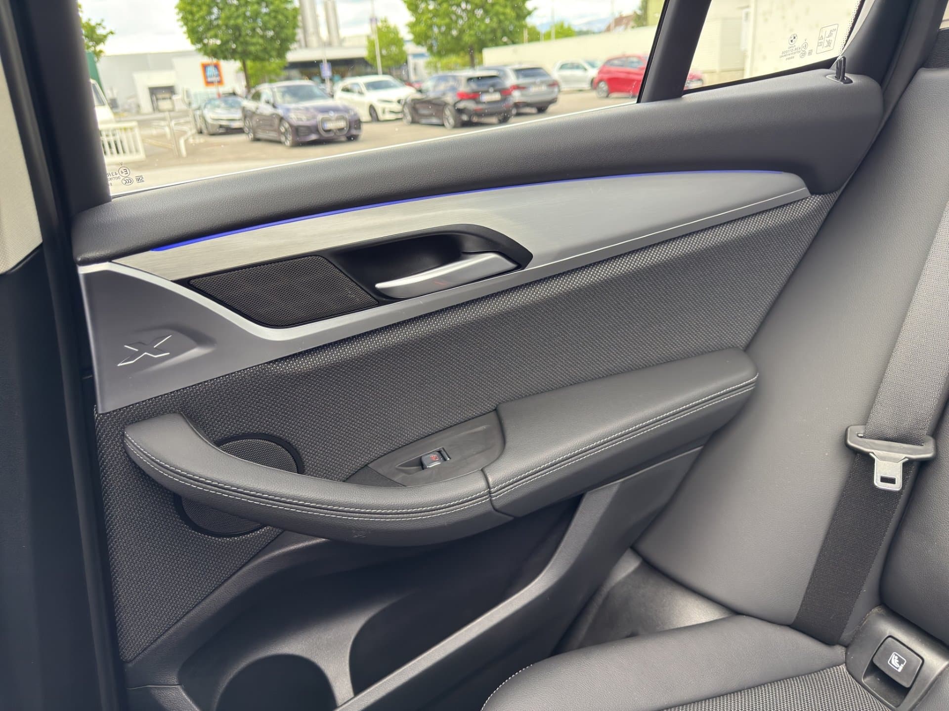 BMW X3 xDrive20d - Thumbnail 15