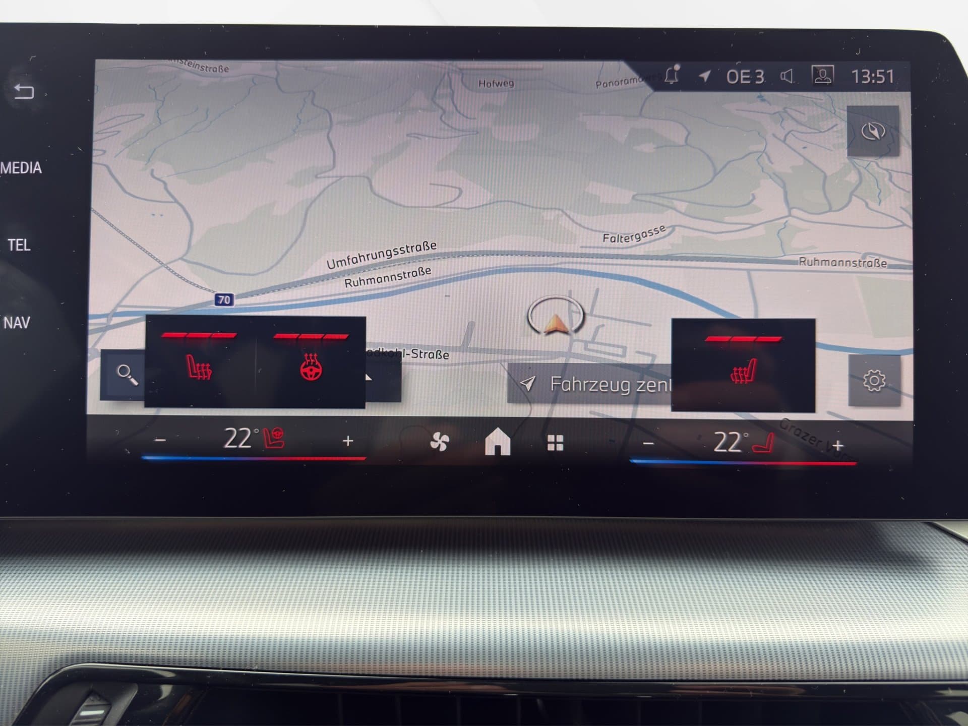 BMW 218d - Thumbnail 25