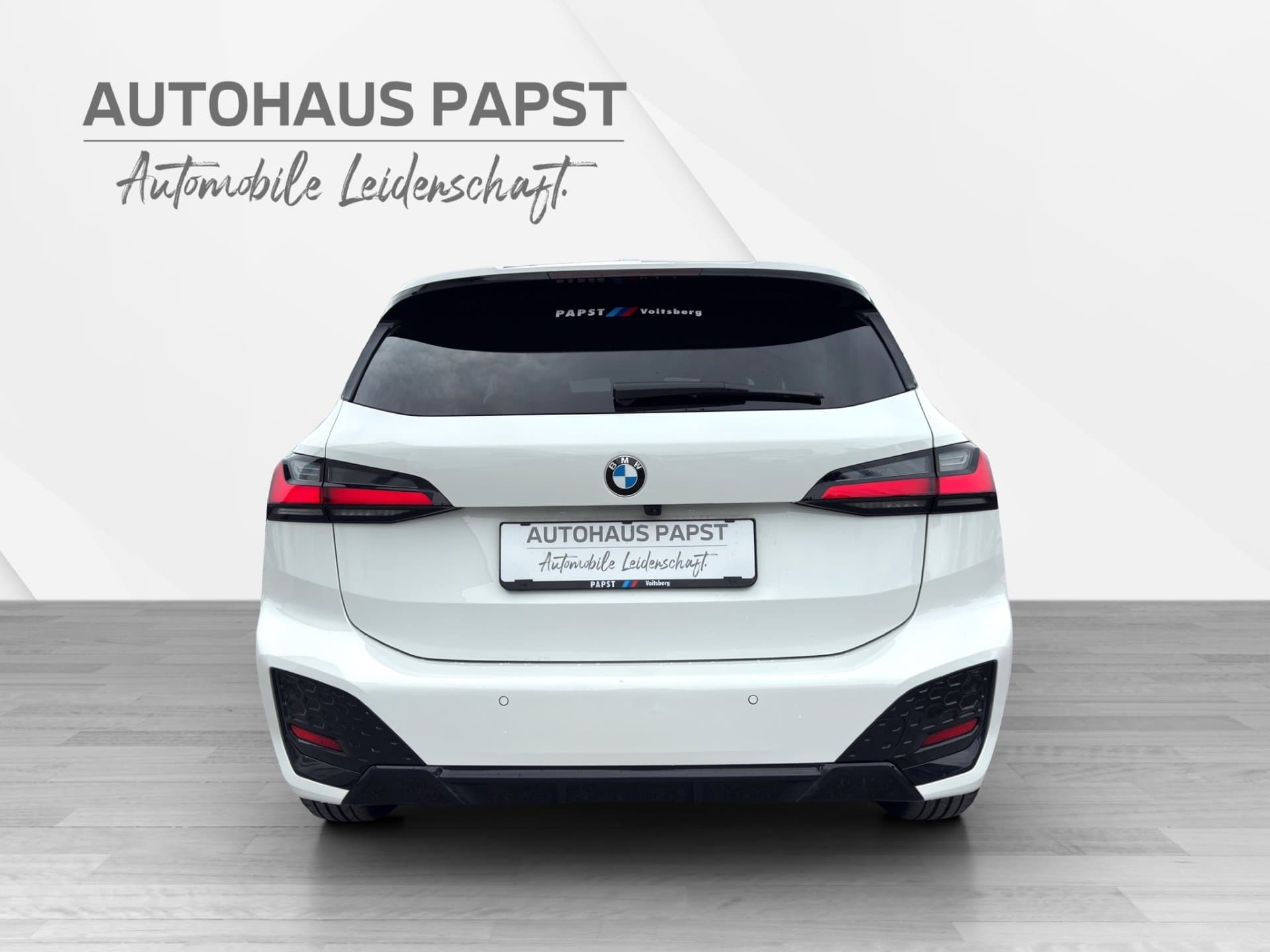 BMW 218d - Thumbnail 4