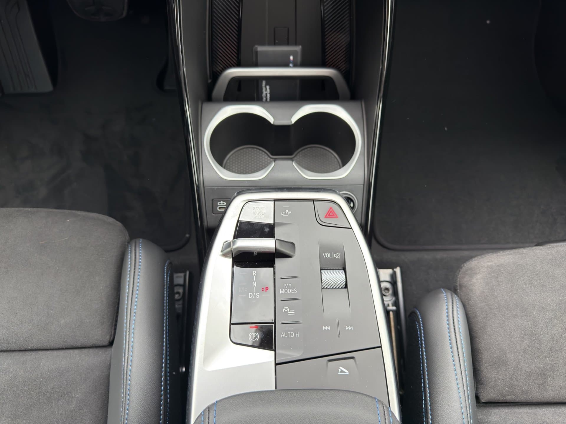 BMW X1 xDrive20d - Thumbnail 25