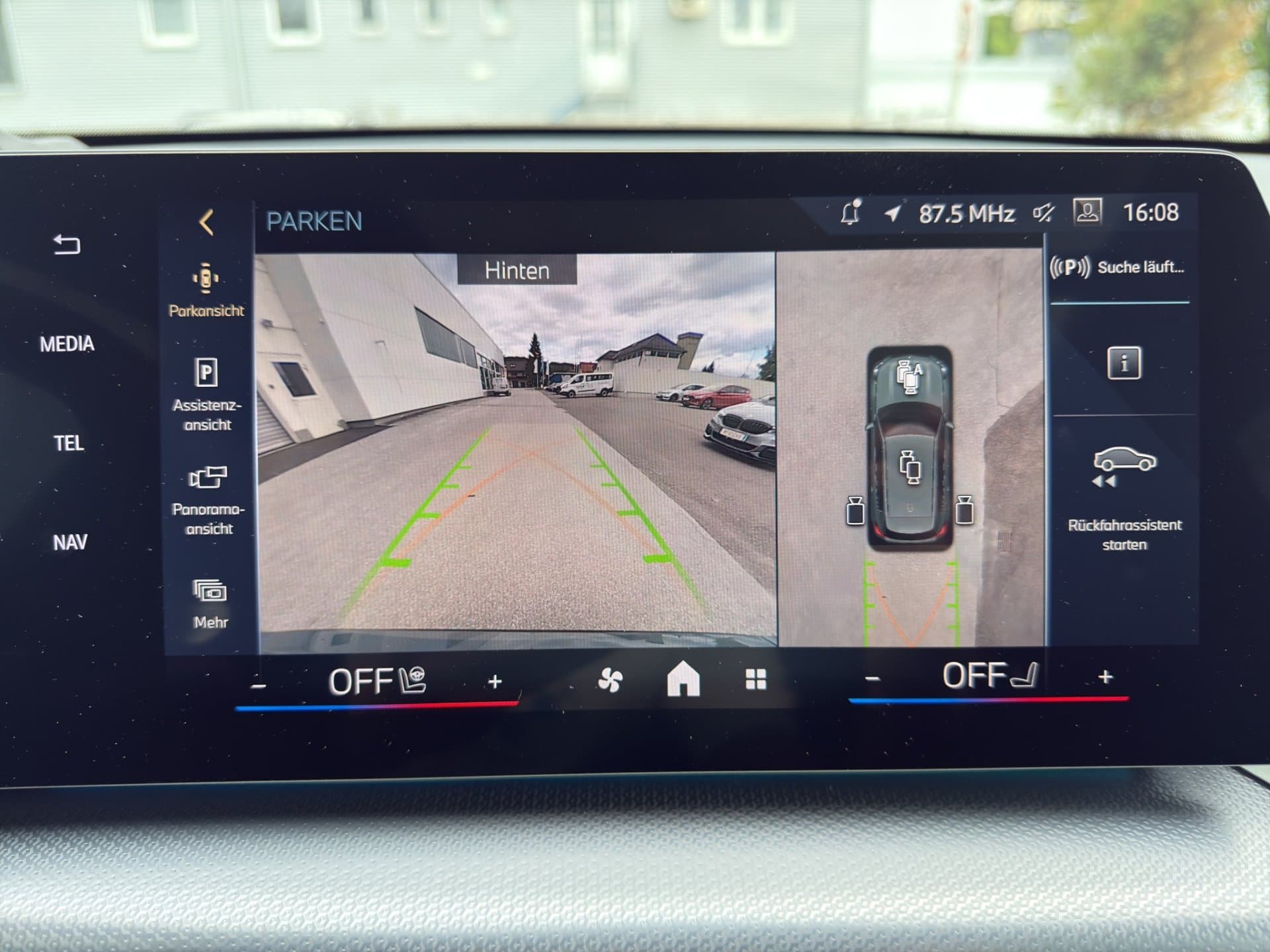 BMW X1 xDrive20d - Thumbnail 37