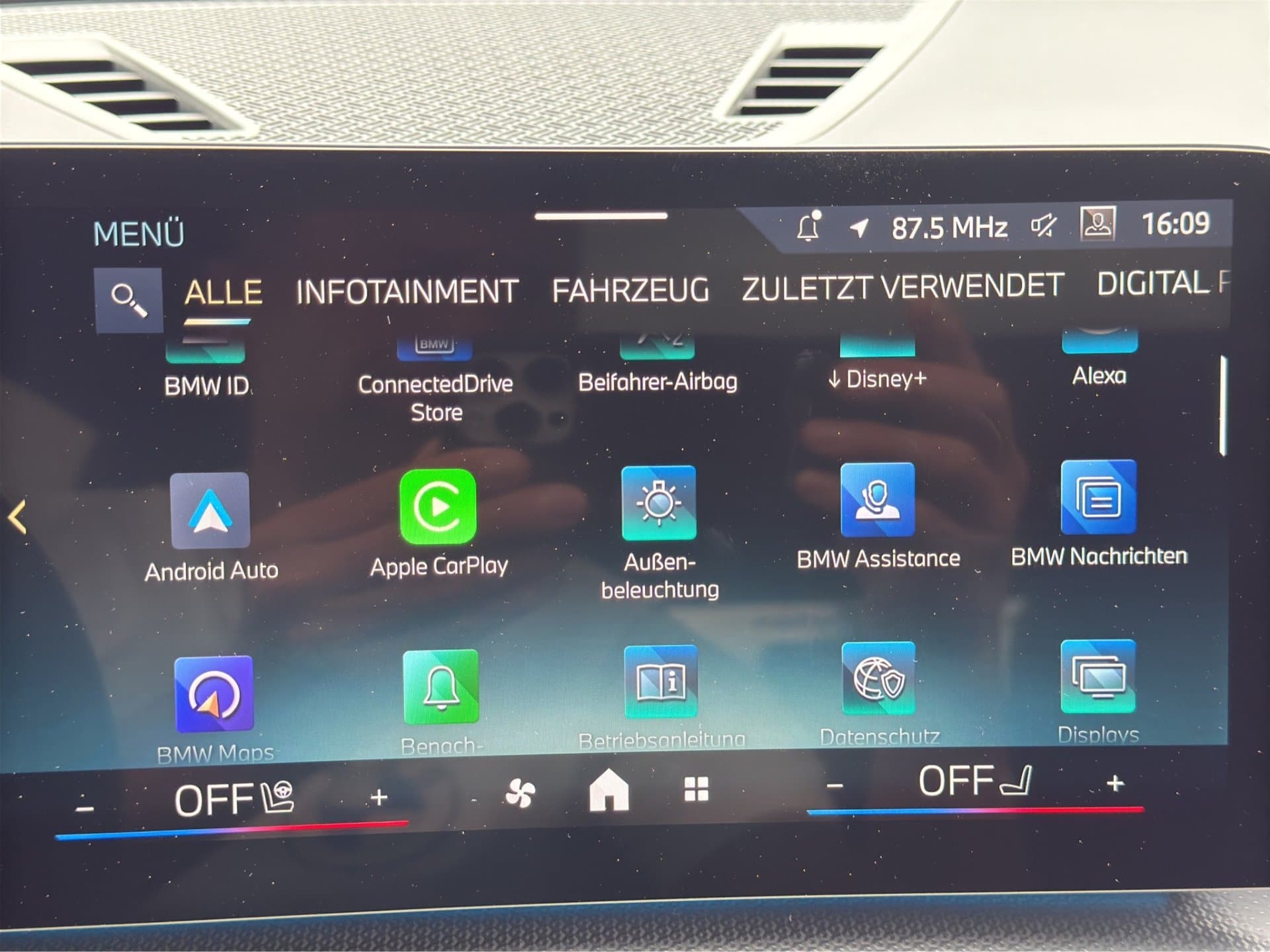 BMW X1 xDrive20d - Thumbnail 38