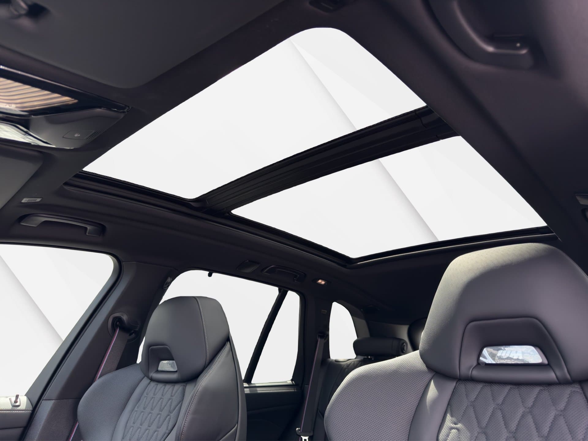 BMW X5 xDrive50e - Thumbnail 14