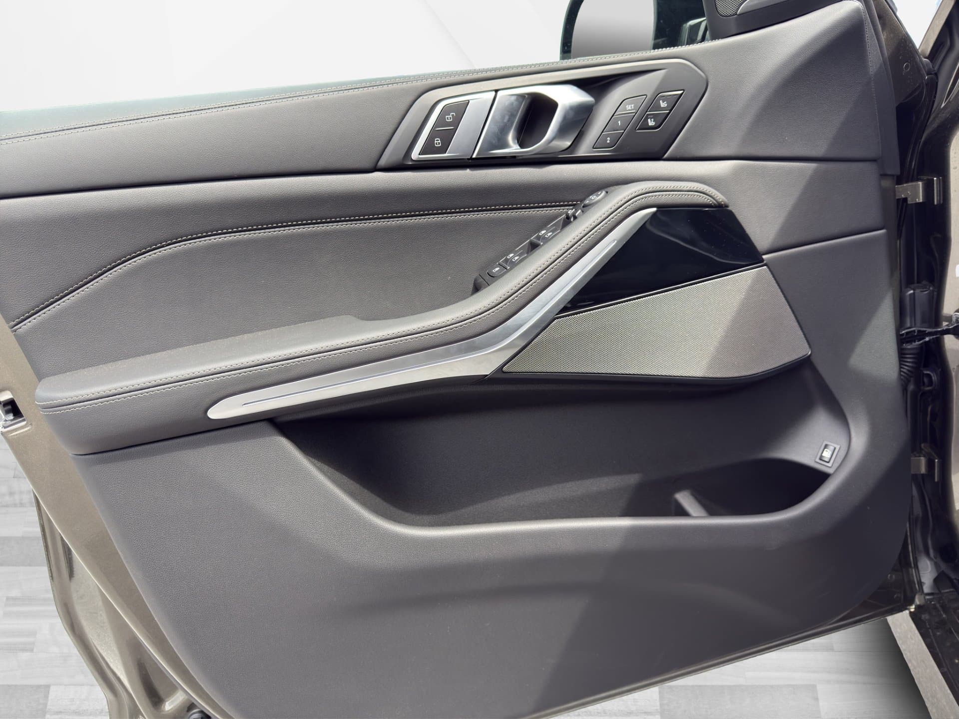 BMW X5 xDrive50e - Thumbnail 17