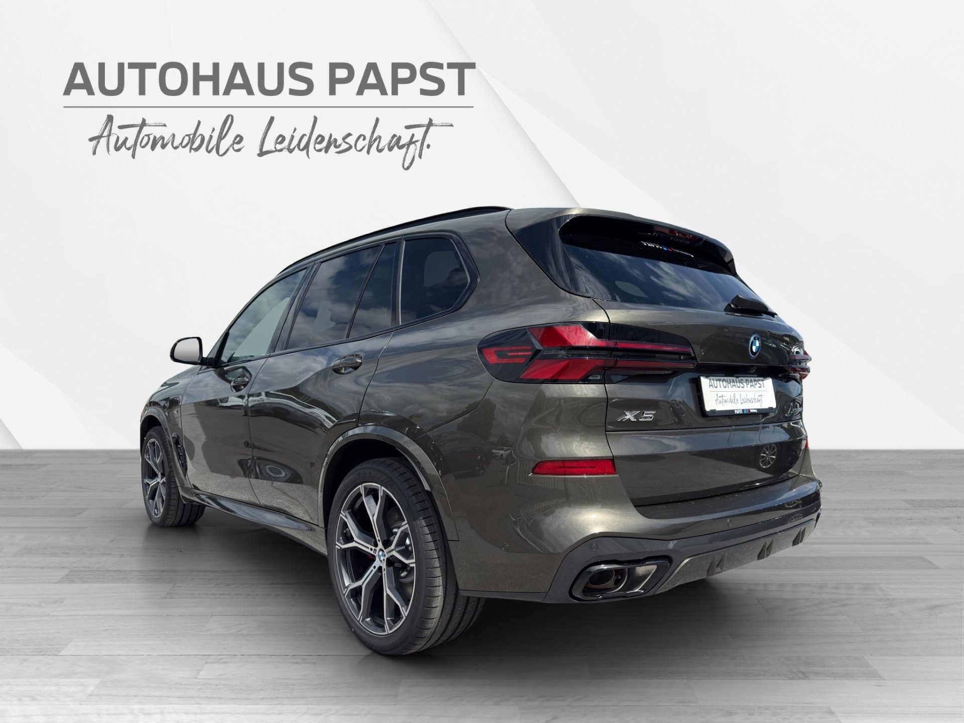 BMW X5 xDrive50e - Thumbnail 3