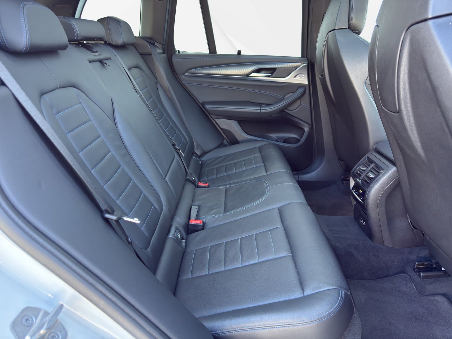 BMW X3 xDrive30e - Thumbnail 12