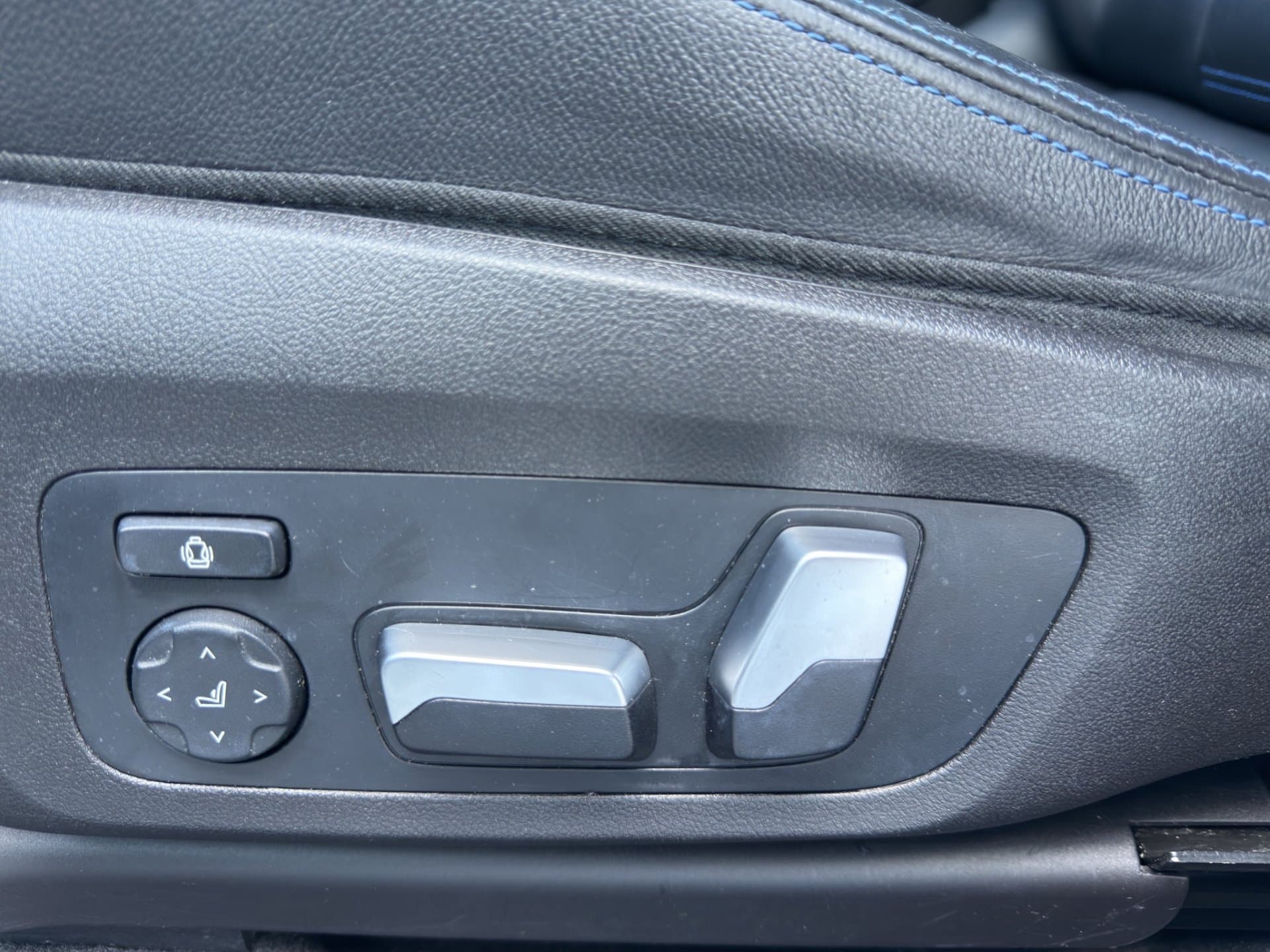 BMW X3 xDrive30e - Thumbnail 26
