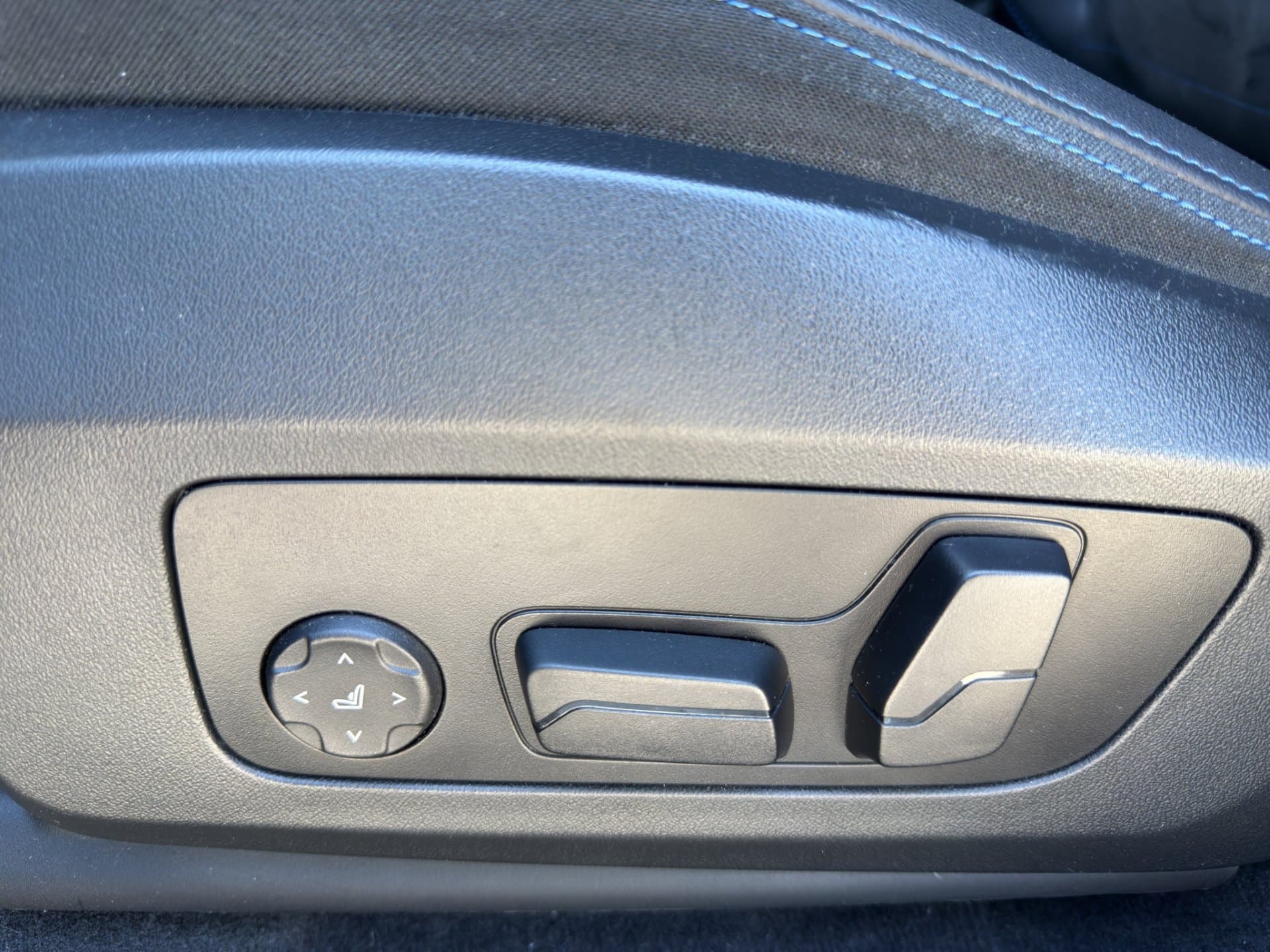 BMW iX1 xDrive30 - Thumbnail 29