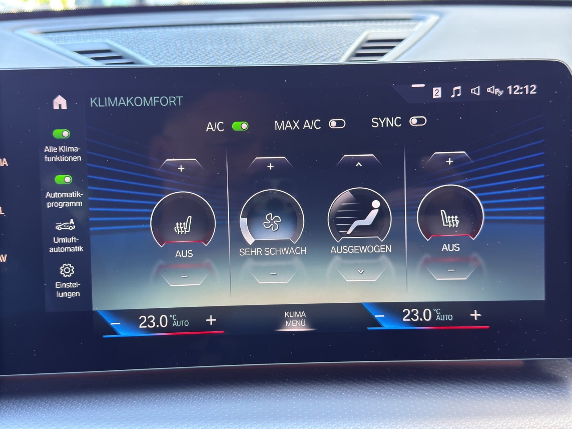 BMW iX1 xDrive30 - Thumbnail 36