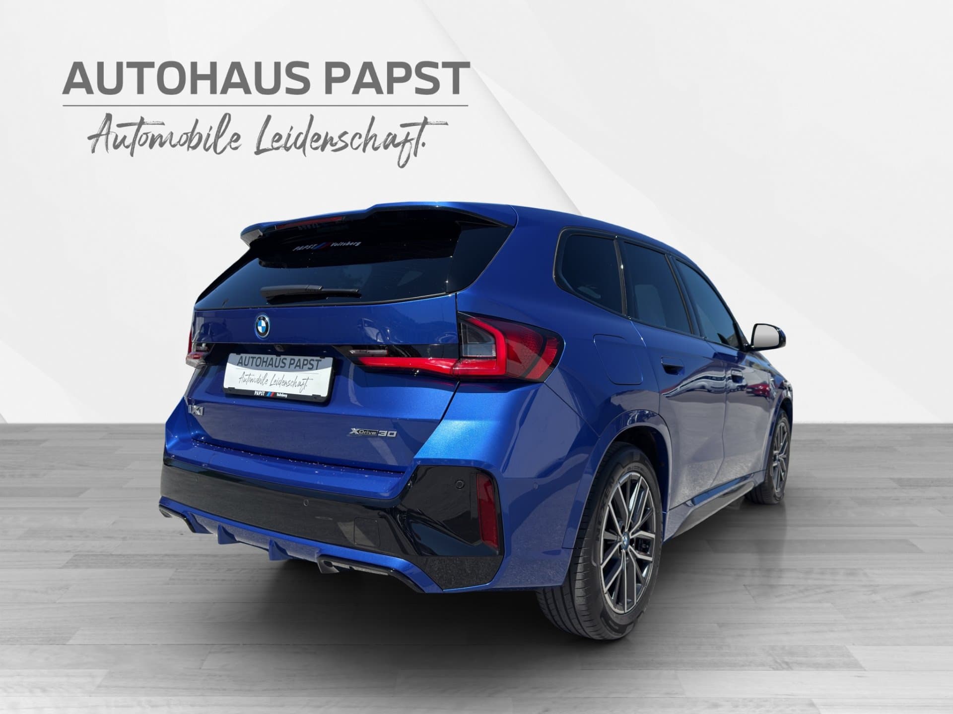 BMW iX1 xDrive30 - Thumbnail 5