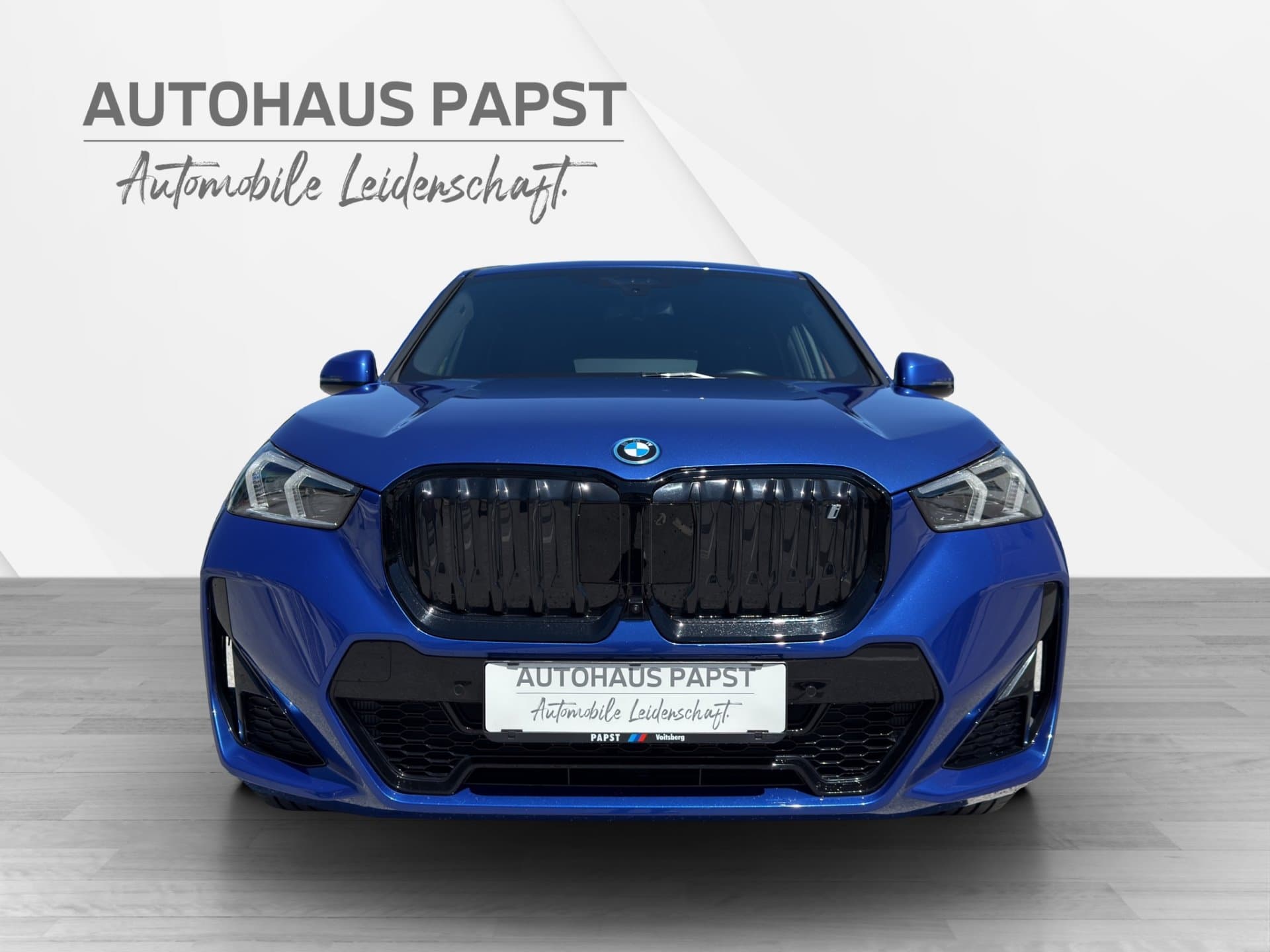 BMW iX1 xDrive30 - Thumbnail 8
