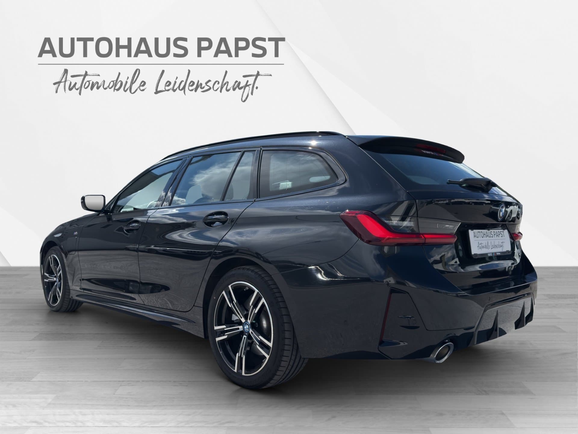 BMW 330e - Thumbnail 3
