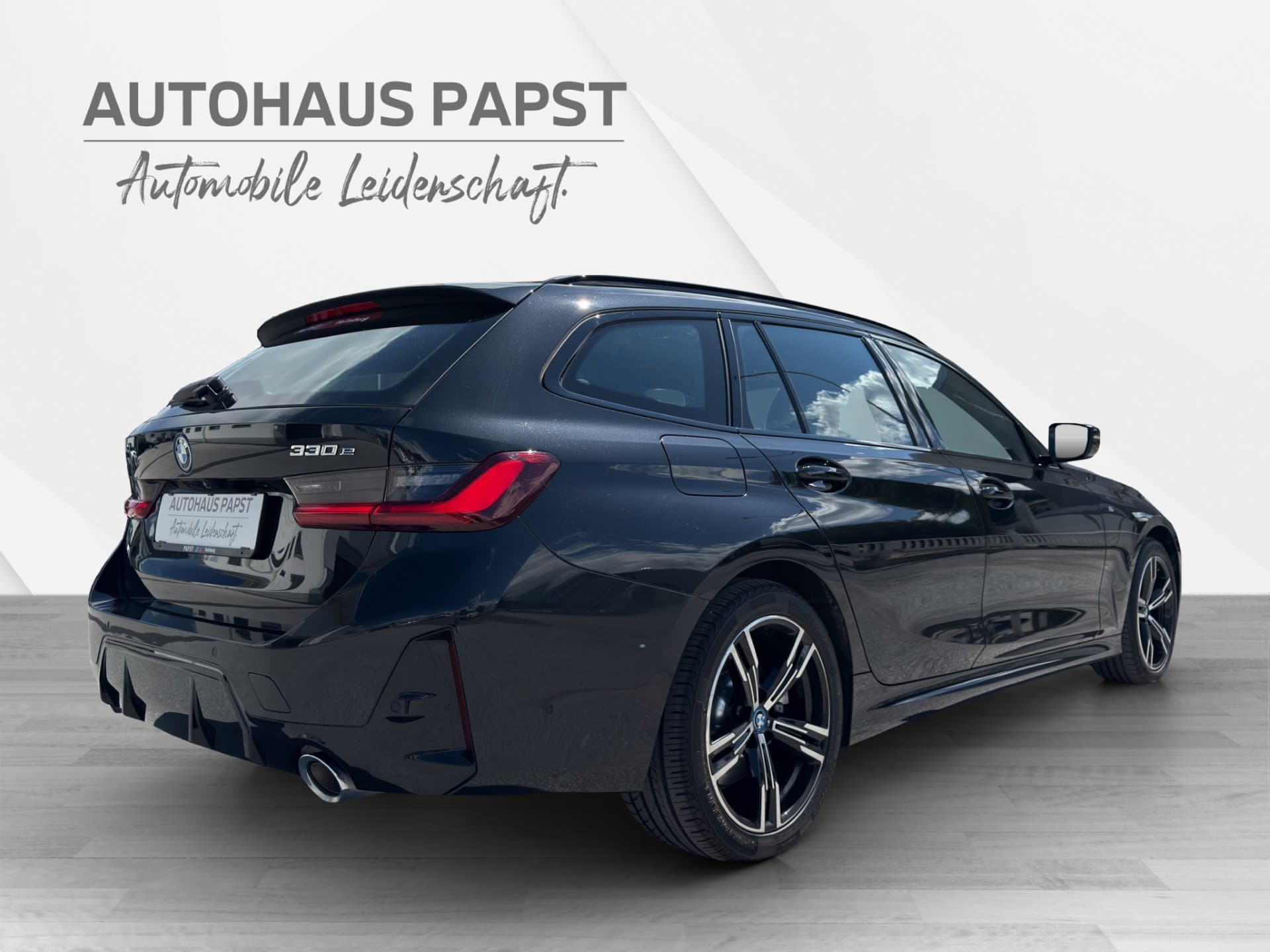 BMW 330e - Thumbnail 5