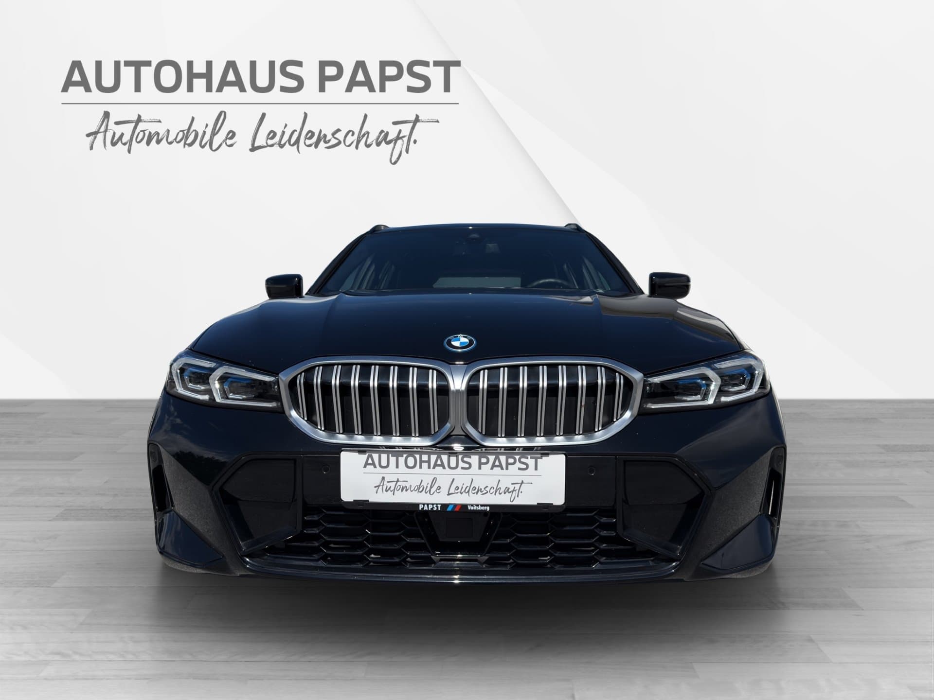 BMW 330e - Thumbnail 8