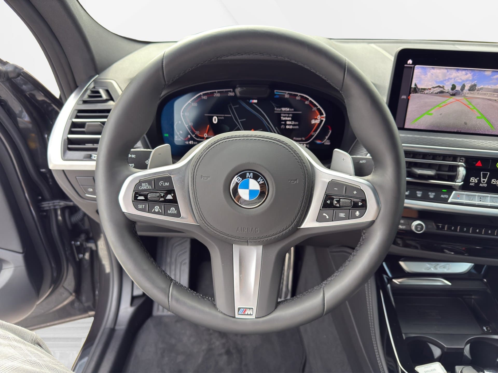 BMW X4 xDrive 20d - Thumbnail 17
