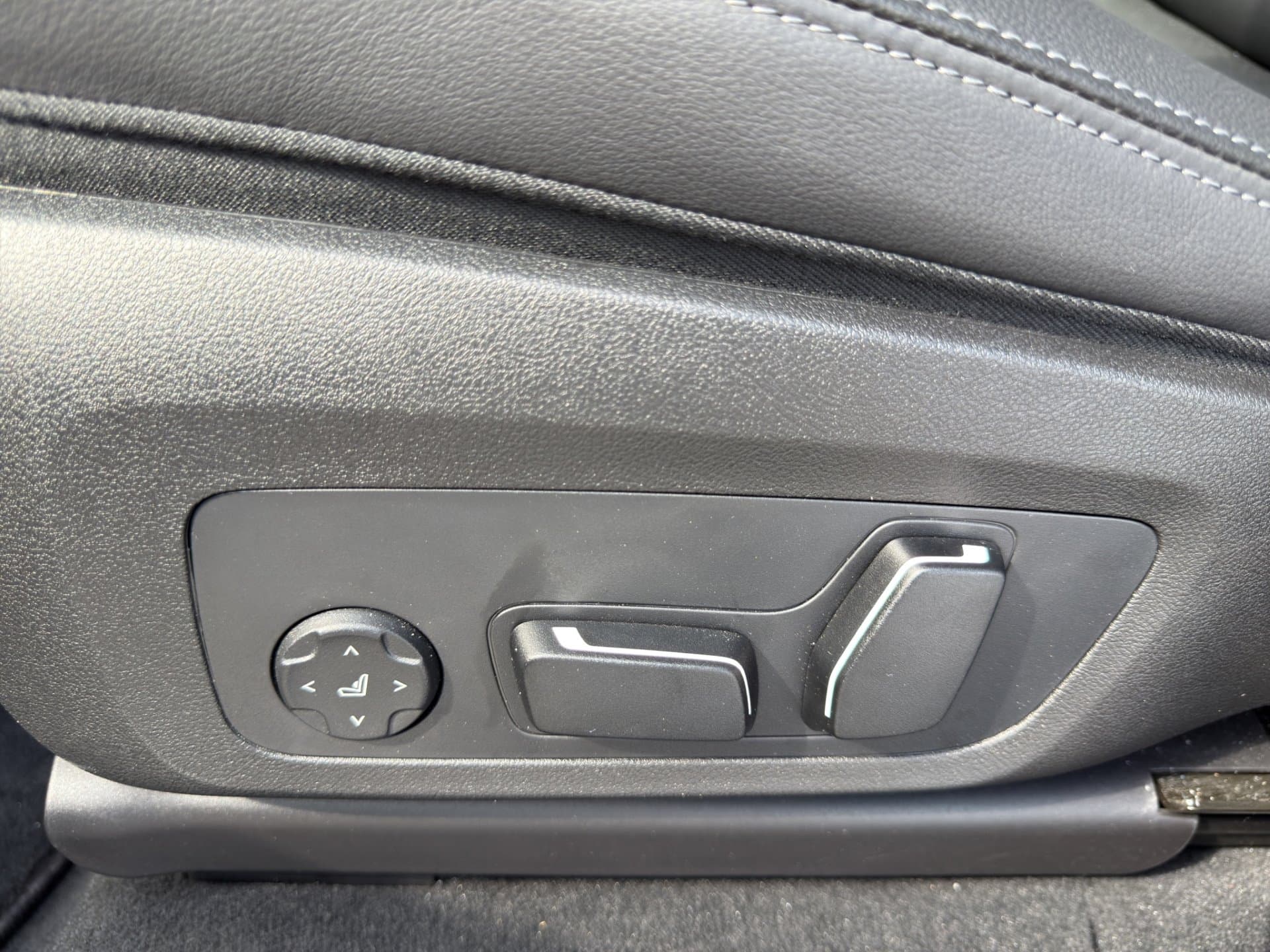 BMW X4 xDrive 20d - Thumbnail 23