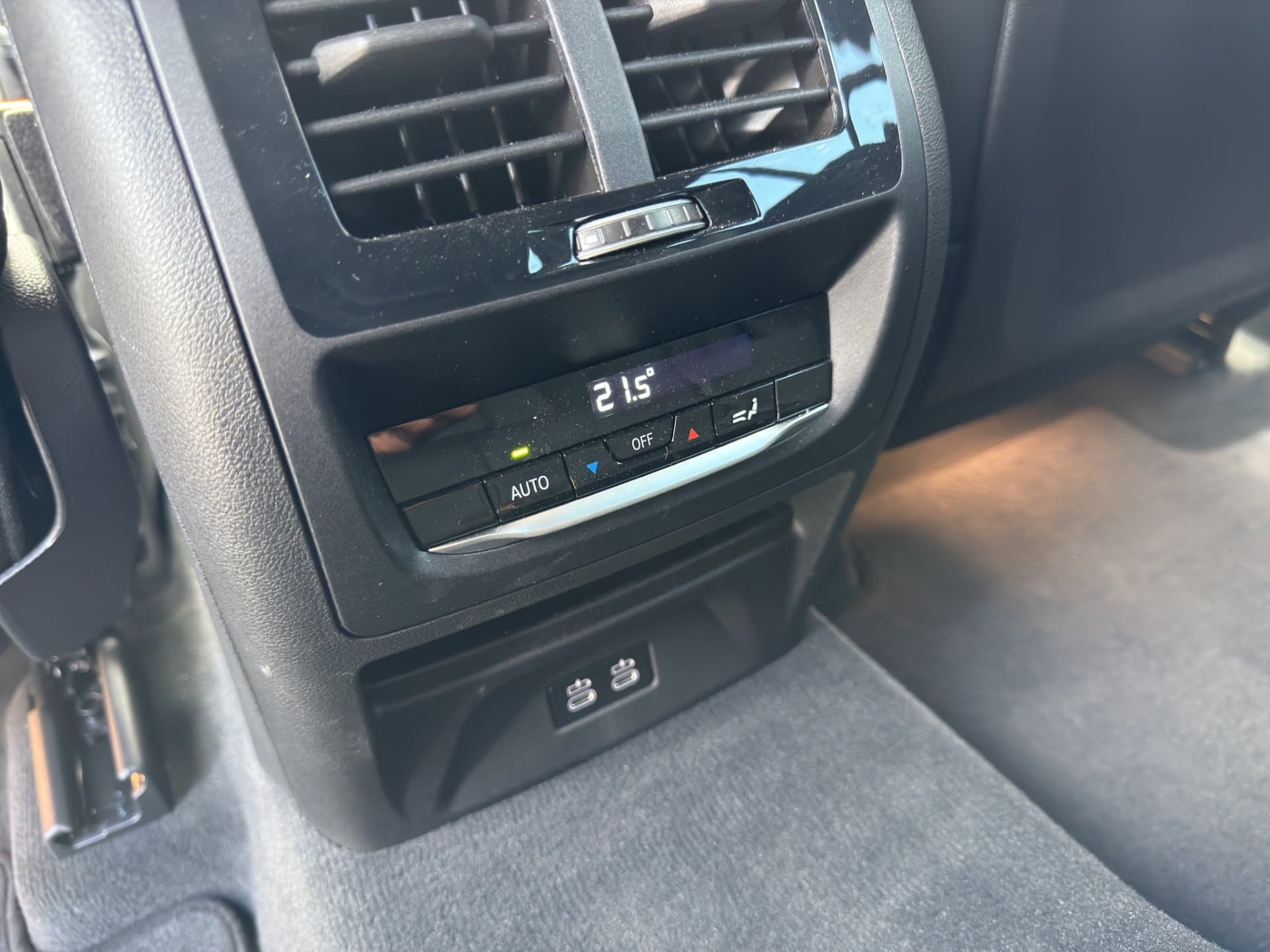BMW X4 xDrive 20d - Thumbnail 24