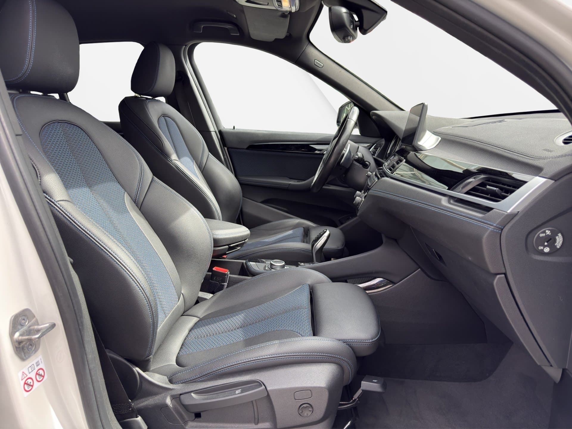 BMW X1 xDrive18d - Thumbnail 10