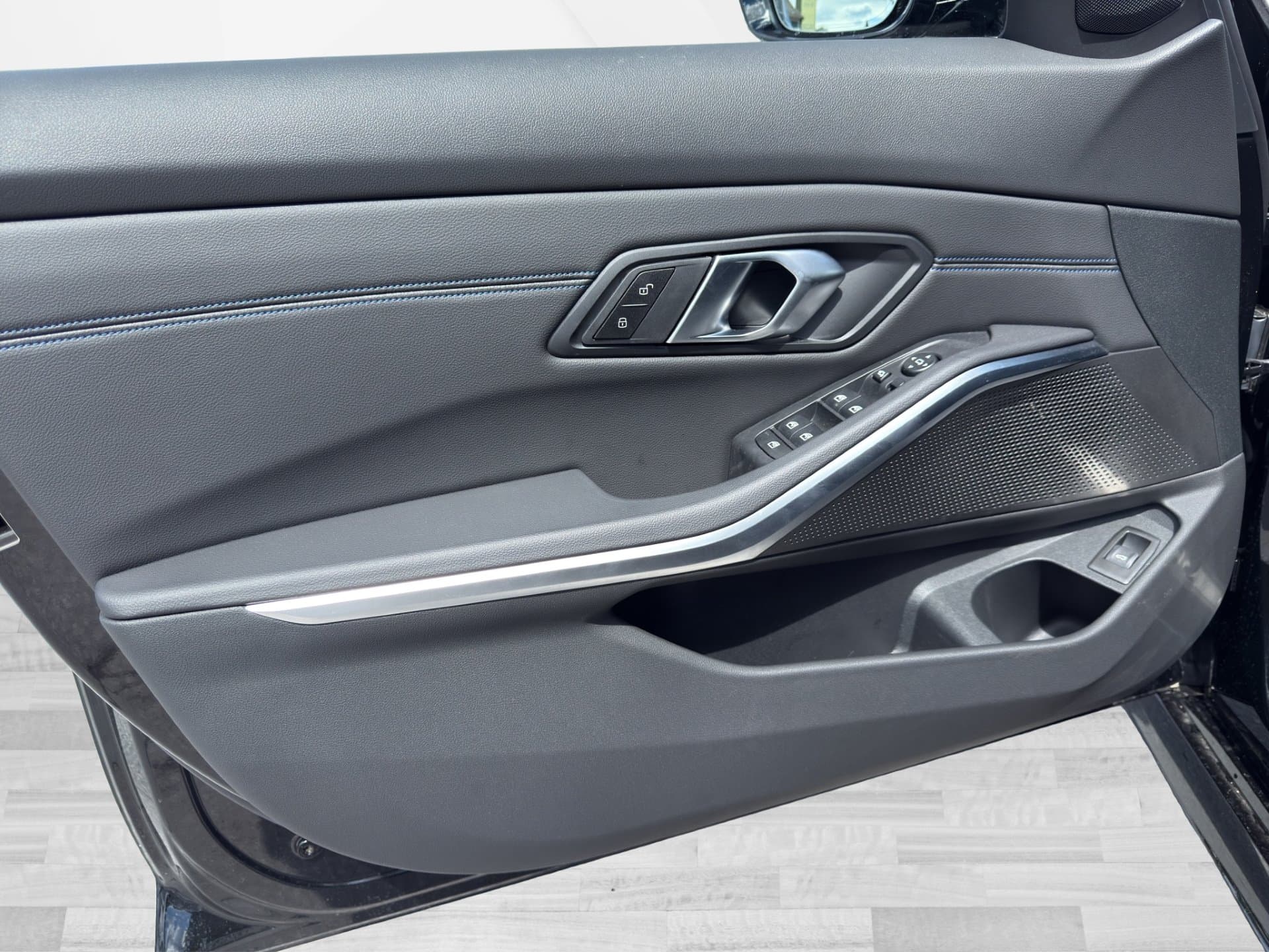BMW 320d xDrive - Thumbnail 14