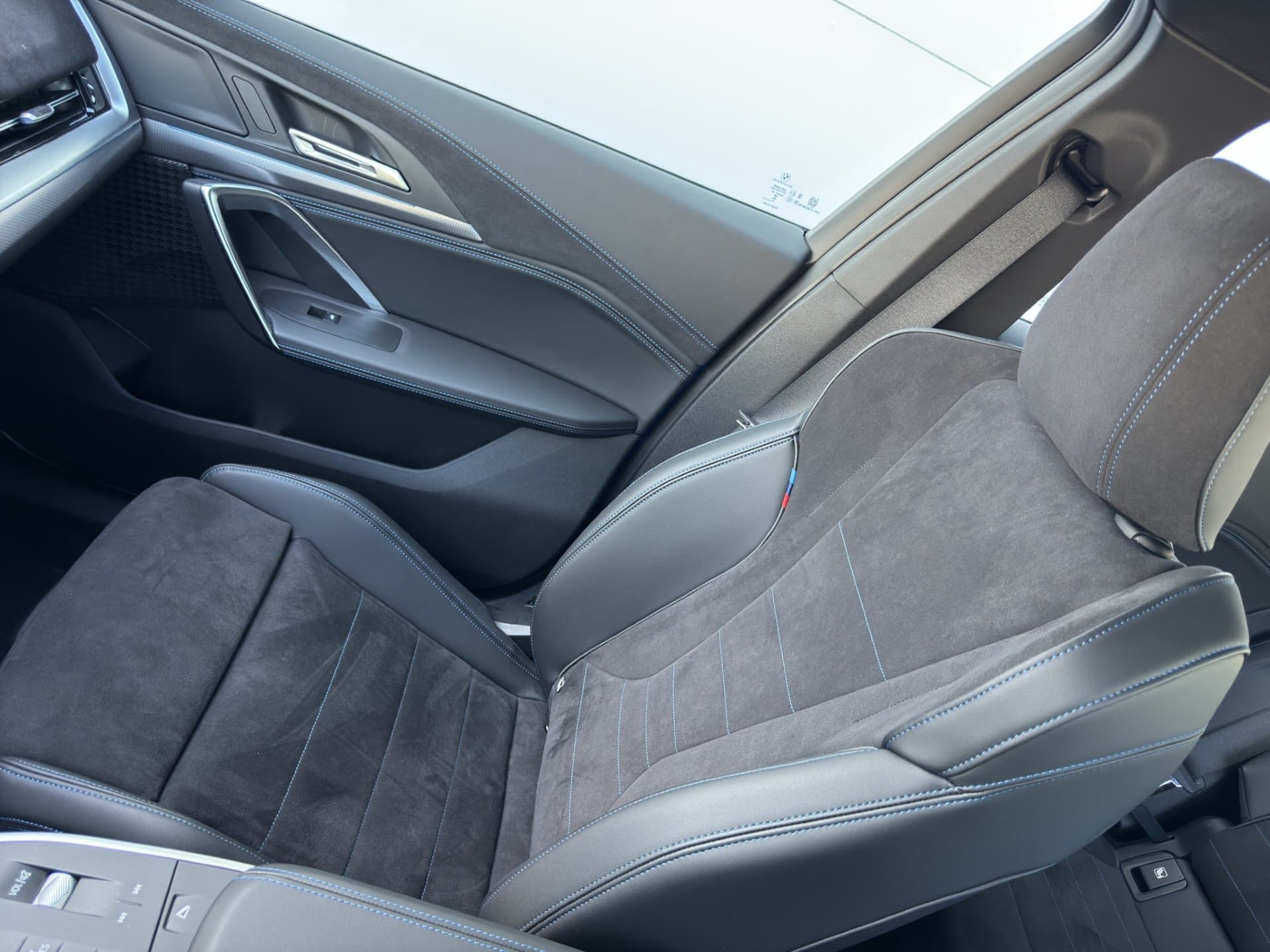 BMW X1 sDrive18i - Thumbnail 13