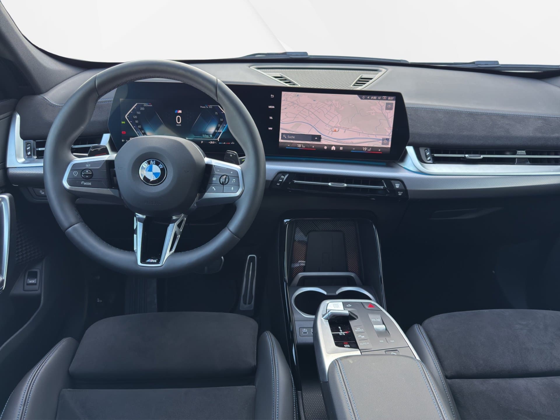BMW X1 sDrive18i - Thumbnail 16