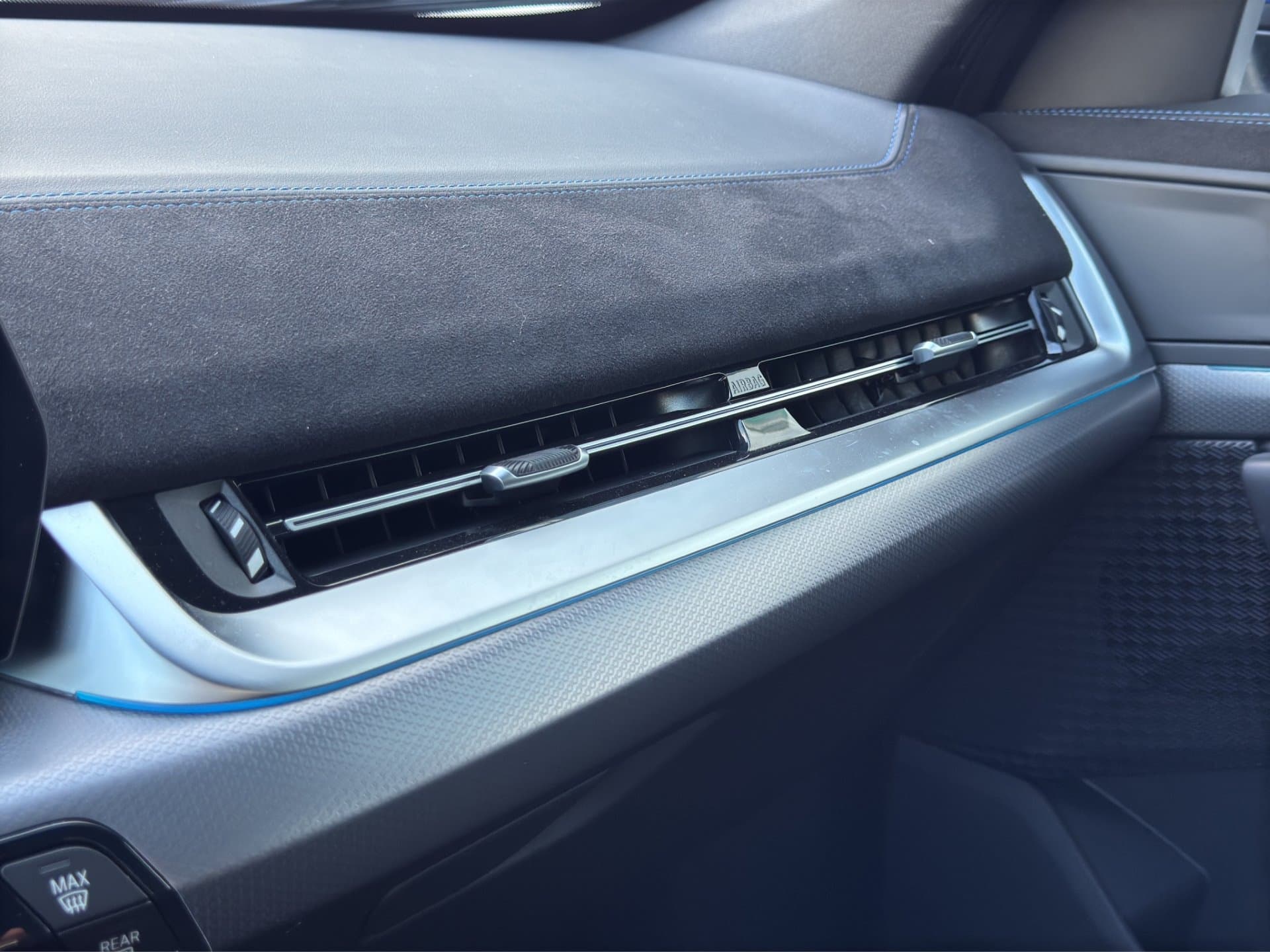 BMW X1 sDrive18i - Thumbnail 24
